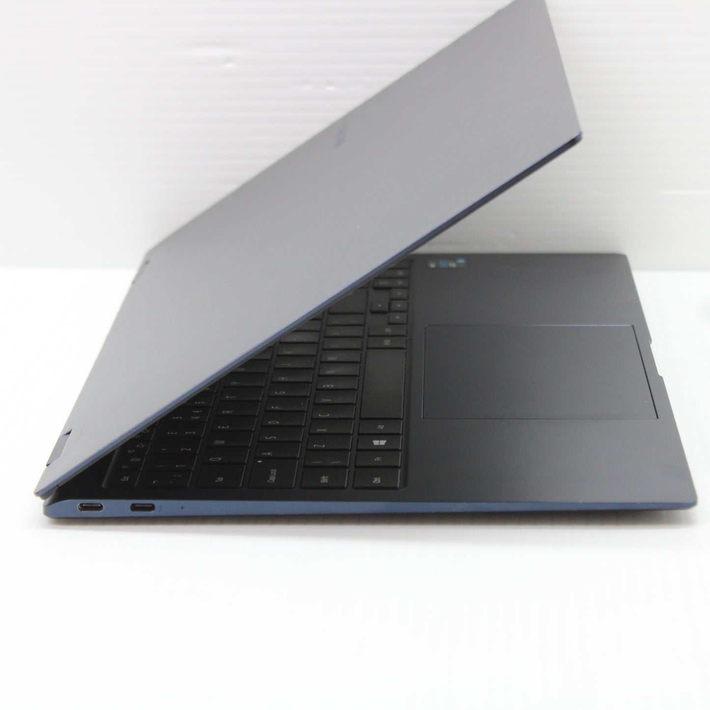 Samsung Galaxy i7 2 in1 Touch Book Pro 360 15 in 16GB RAM 512GB NVMe Windows 11