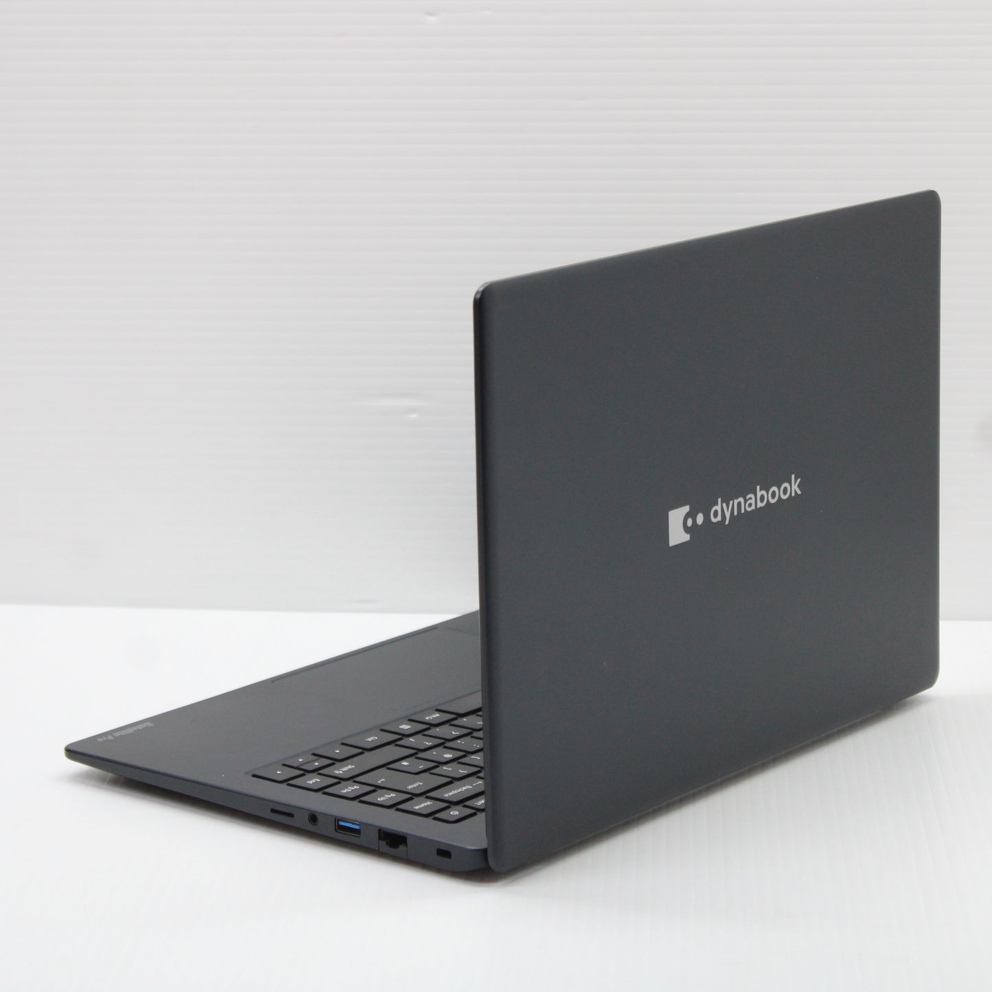 Dynabook i5 Laptop 14 inch Satellite Pro C40 8GB RAM 256GB SSD Intel 1035G1