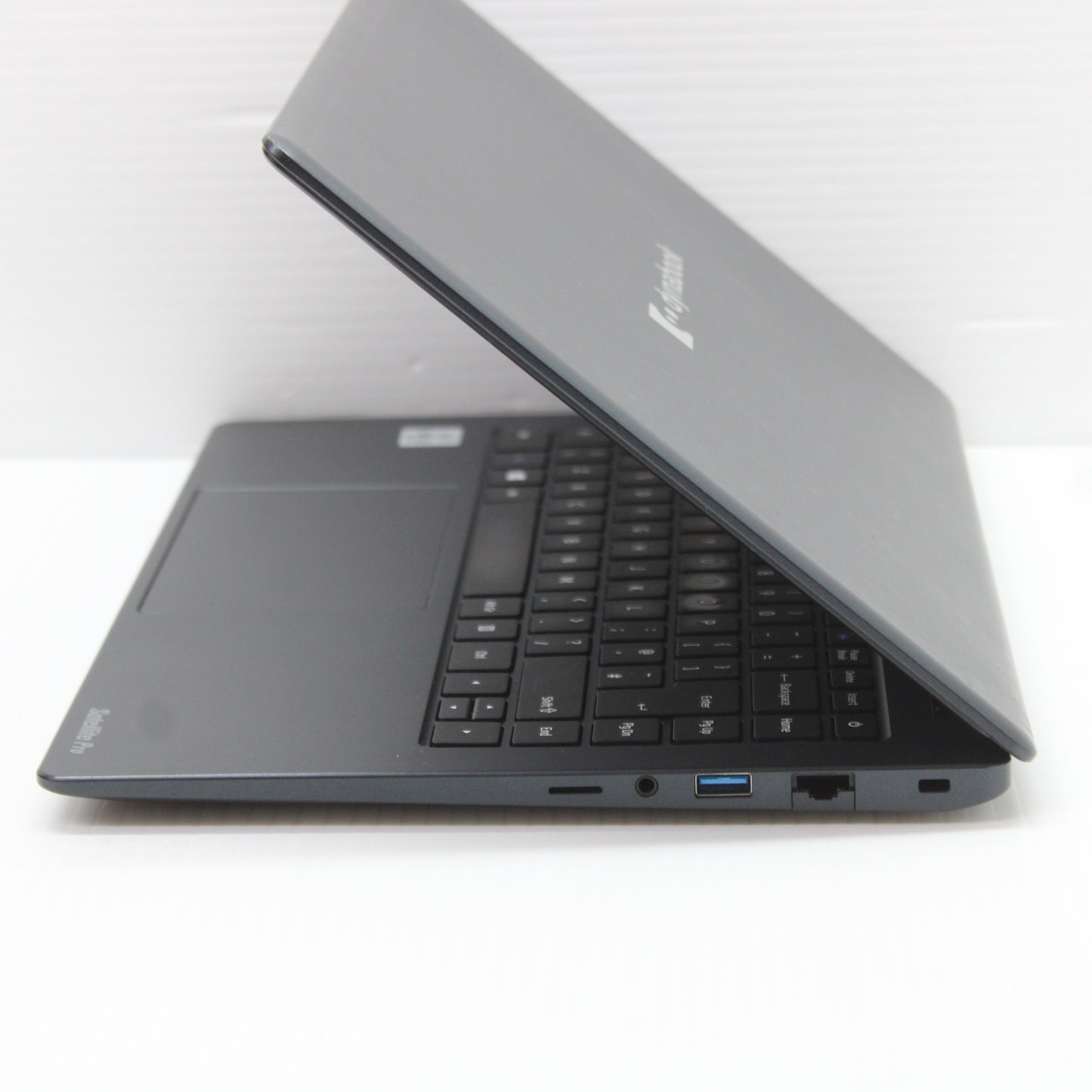 Dynabook i5 Laptop 14 inch Satellite Pro C40 8GB RAM 256GB SSD Intel 1035G1