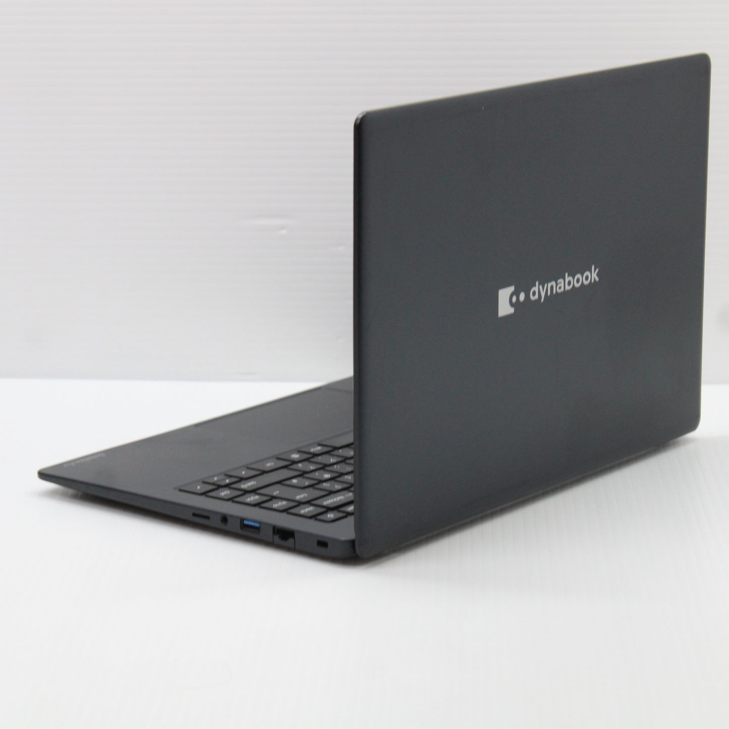 Dynabook i5 Laptop 14 inch Satellite Pro C40 8GB RAM 256GB SSD Intel 1035G1