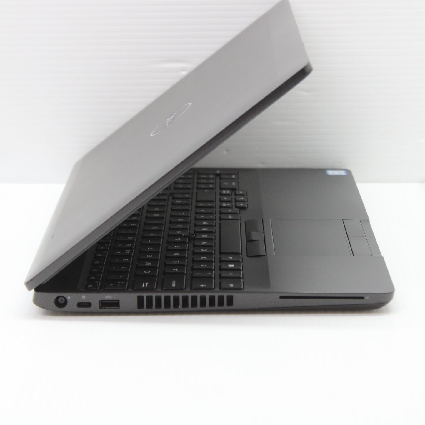 Dell Latitude i5 Laptop 5500 15.6 inch 8GB RAM 256GB NVMe Intel 8265U Windows 11