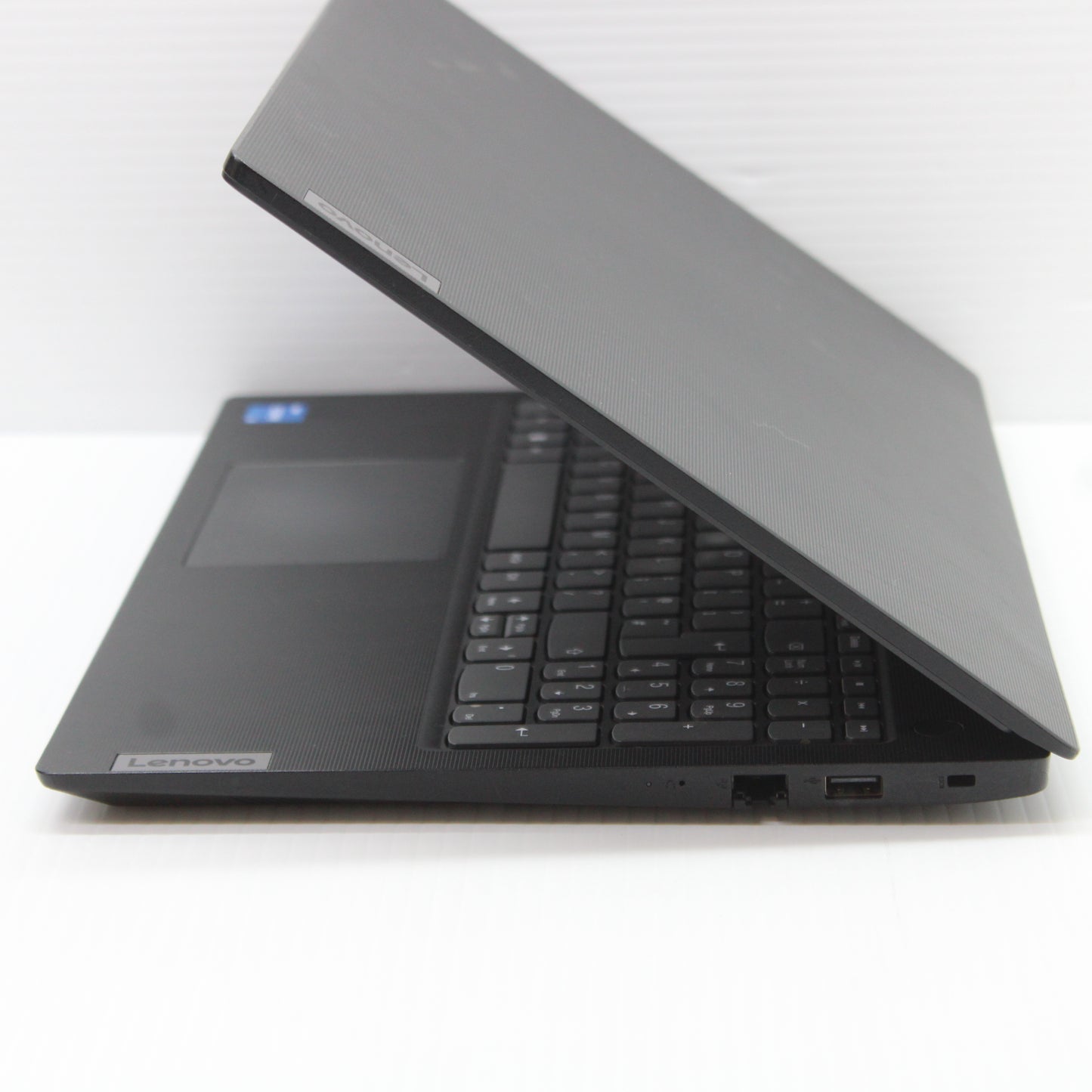 Lenovo NoteBook i5 Laptop V15 15.6 in 8GB RAM 256GB NVMe Intel 13420H Windows 11