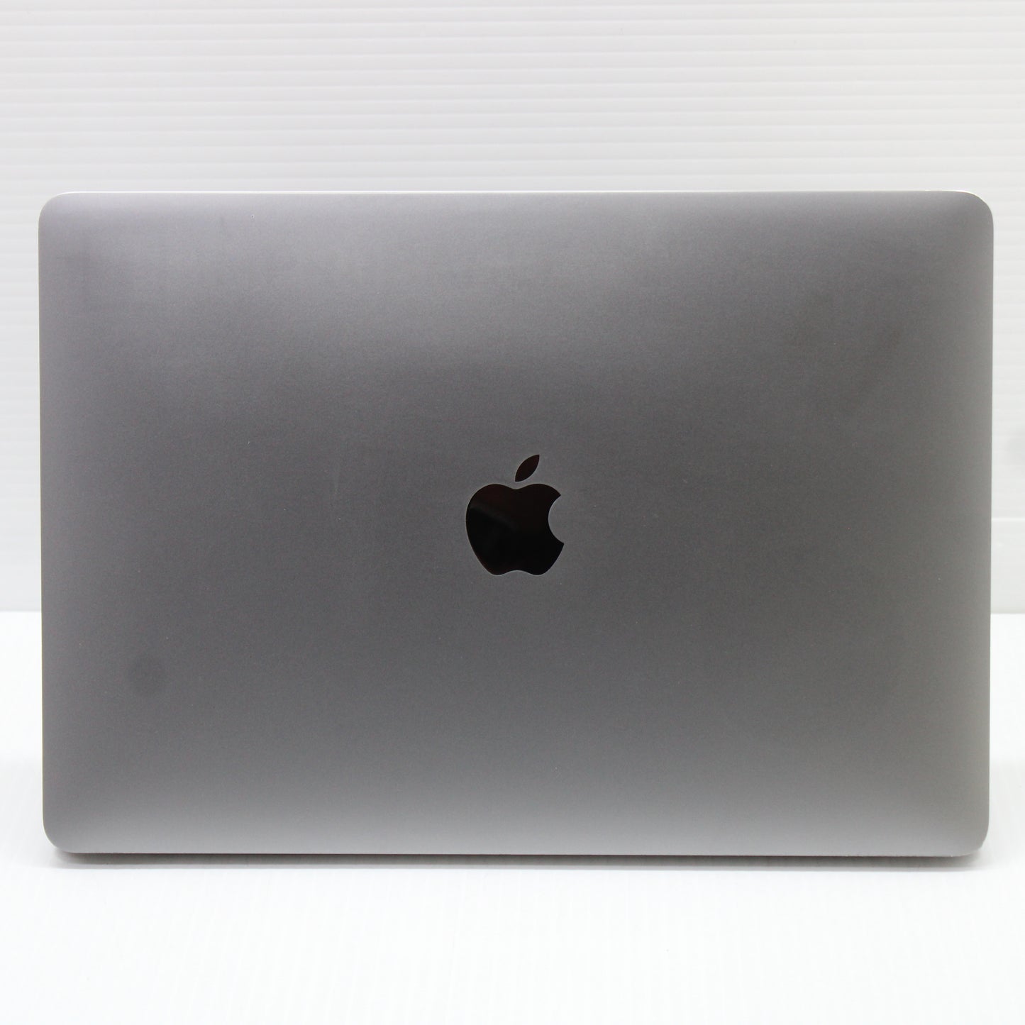 Apple MacBook Pro 13 2019 Intel i7 8569U Laptop 16GB RAM 1TB NVMe SSD Sequoia