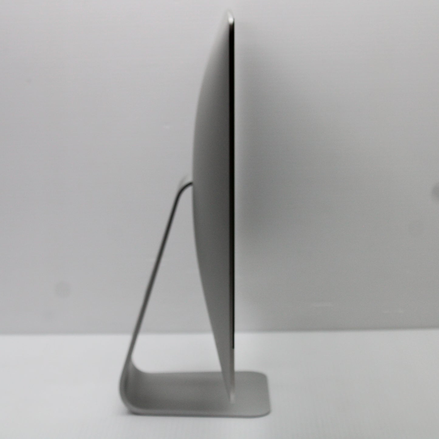 Apple iMac i5 (21.5-inch, 2017) 8GB RAM 1TB HDD Intel 7360U WiFi macOS Ventura