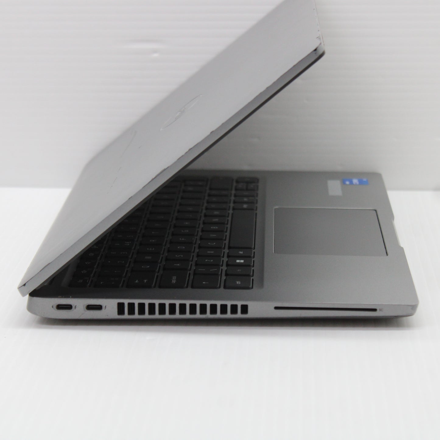 Dell Latitude i5 Laptop 543014 inch 8GB RAM 256GB NVMe Intel 1235U Windows 11