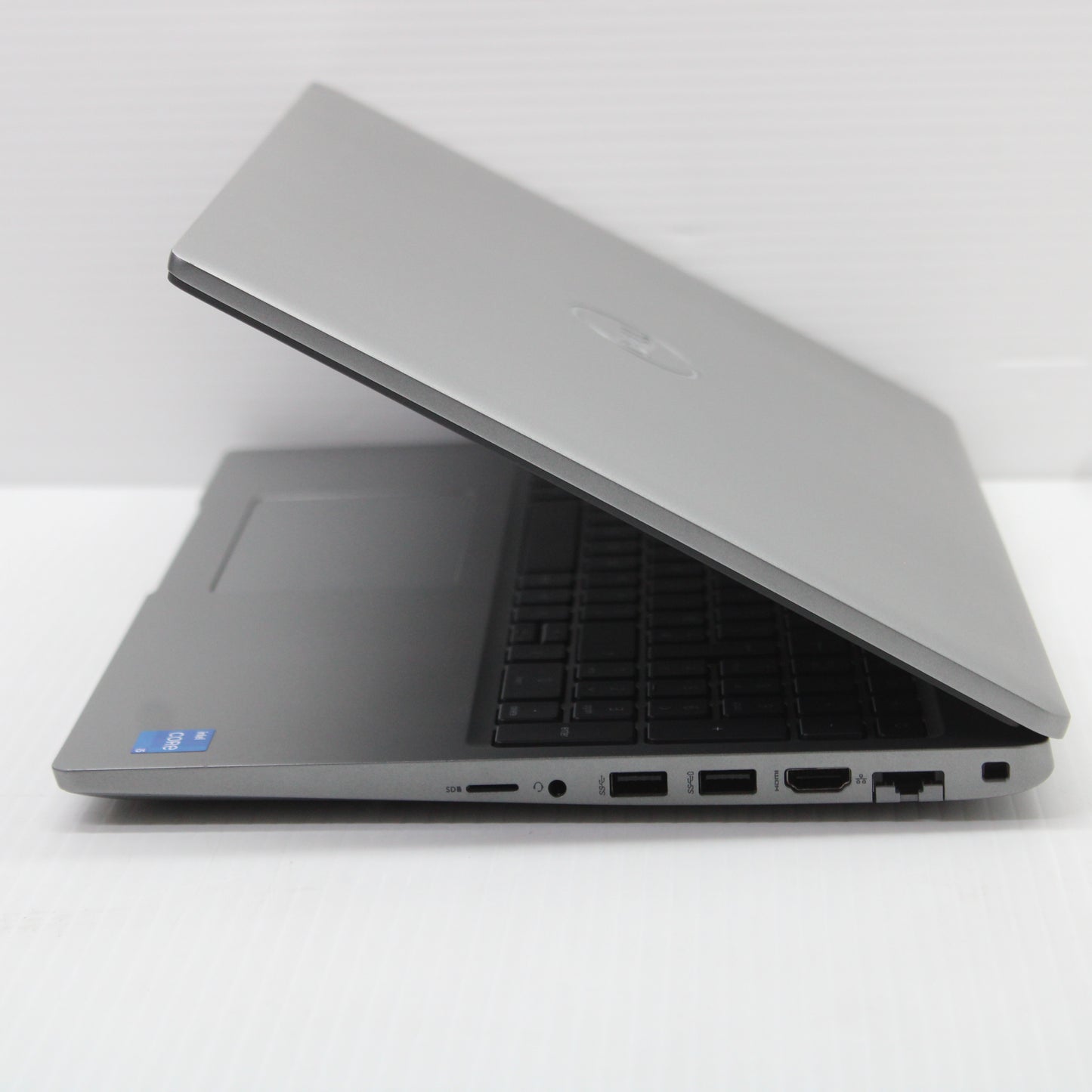 Dell Latitude i5 Laptop 5520 15.6 in 8GB RAM 256GB NVMe Intel 1135G7 Windows 11