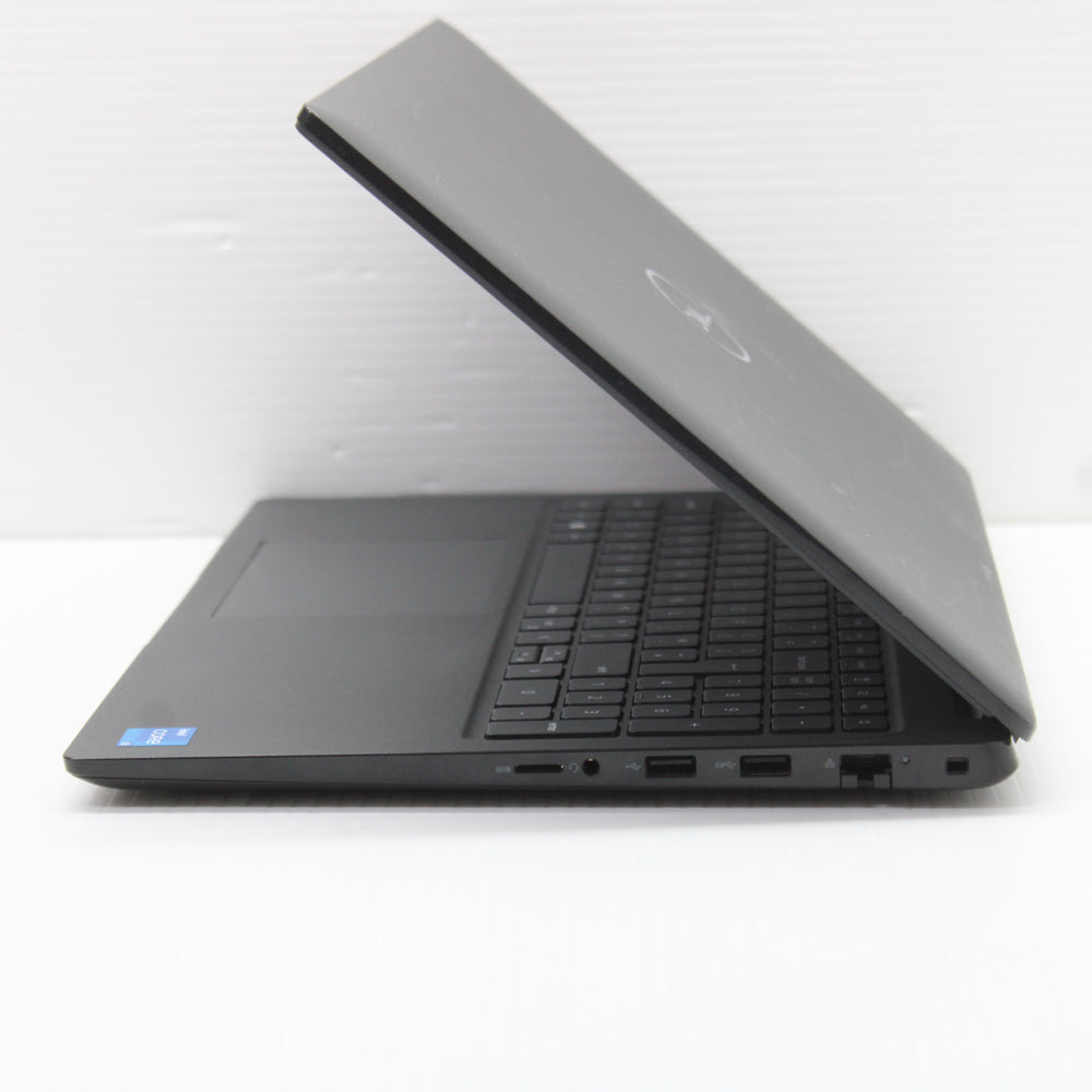 Dell Latitude i5 Laptop 3520 15.6 in 8GB RAM 256GB NVMe Intel 1135G7 Windows 11