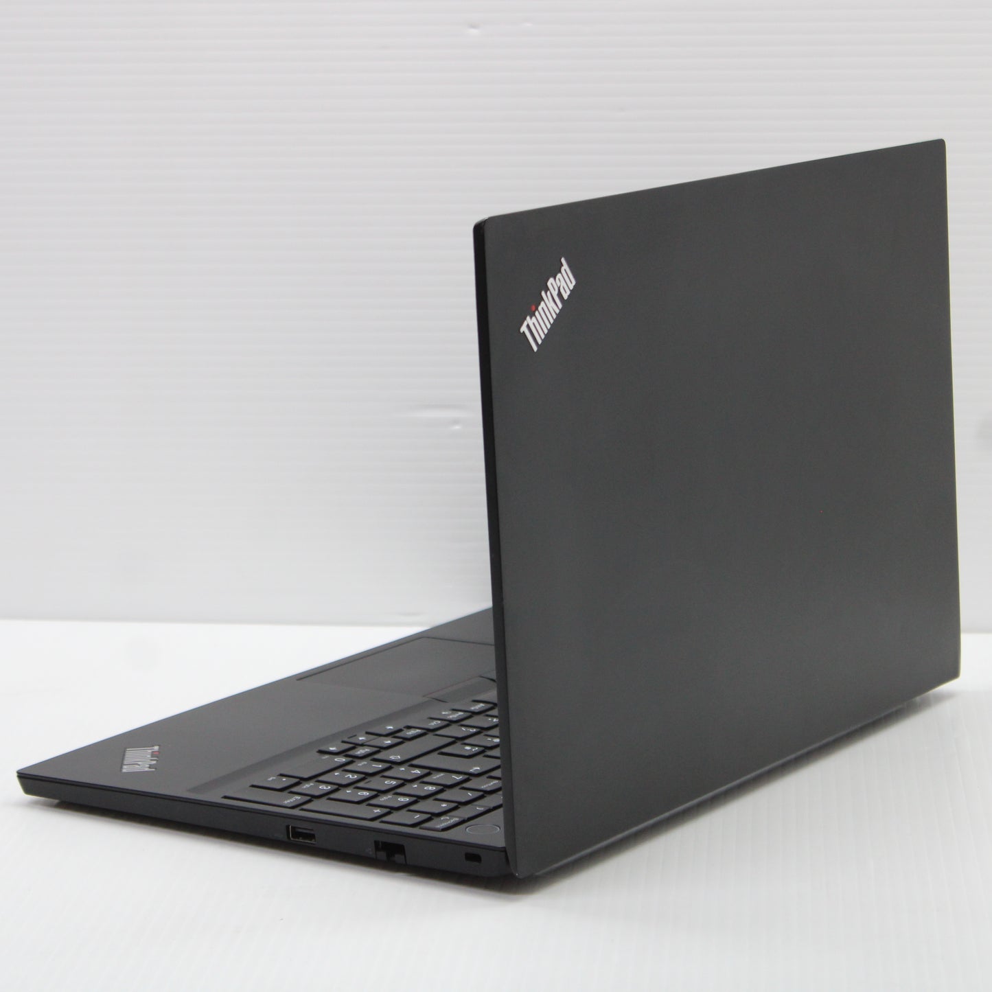 Lenovo ThinkPad i5 Laptop E15 15.6 in 8GB RAM 256GB NVMe Intel 10210U Windows 11