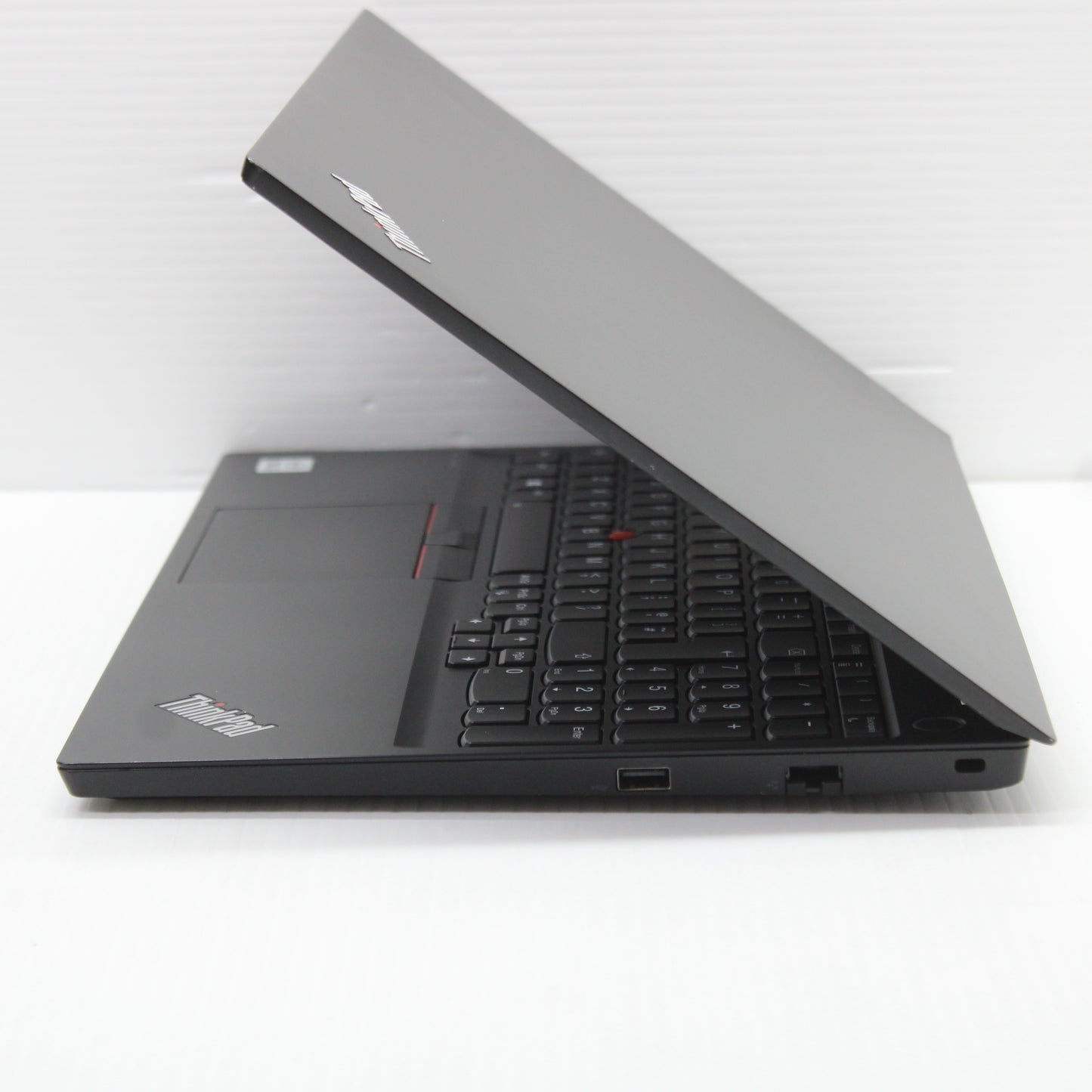 Lenovo ThinkPad i5 Laptop E15 15.6 in 8GB RAM 256GB NVMe Intel 10210U Windows 11