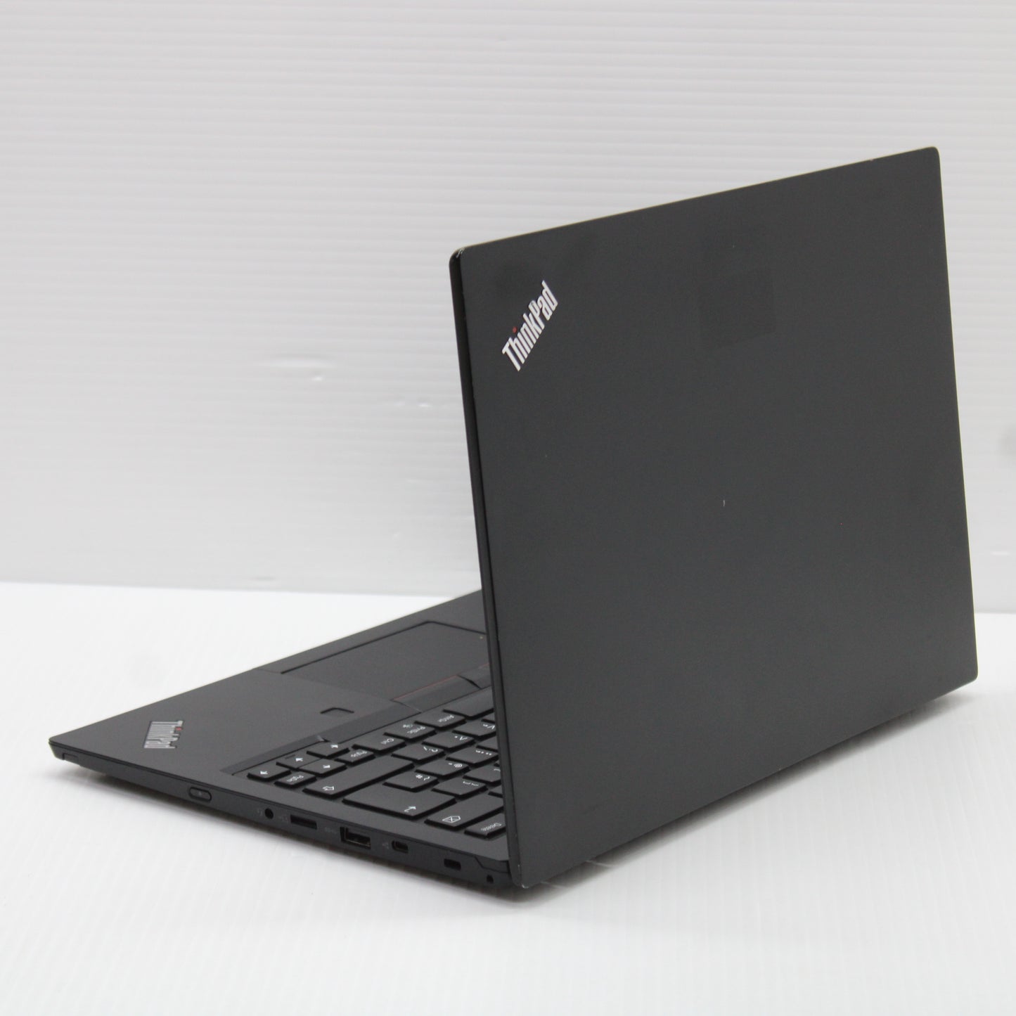 Lenovo ThinkPad i5 Laptop L390 13.3 in 8GB RAM 256GB NVMe Intel 8265U Windows 11