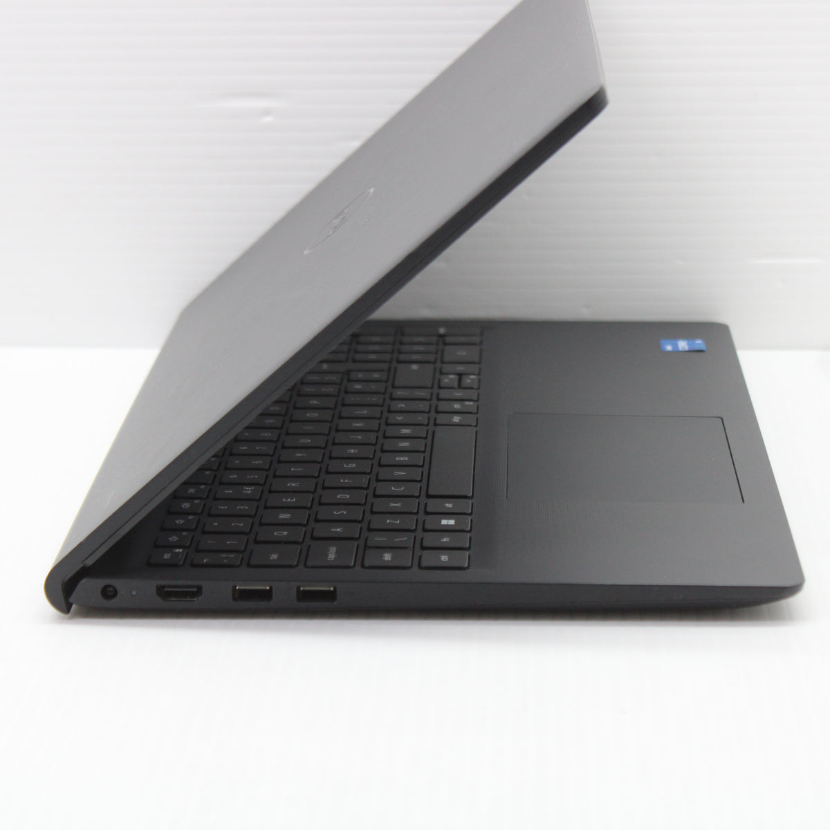 Dell Vostro i5 Laptop 15.6 in 3520 16GB RAM 256GB NVMe Intel 1235u Windows 11