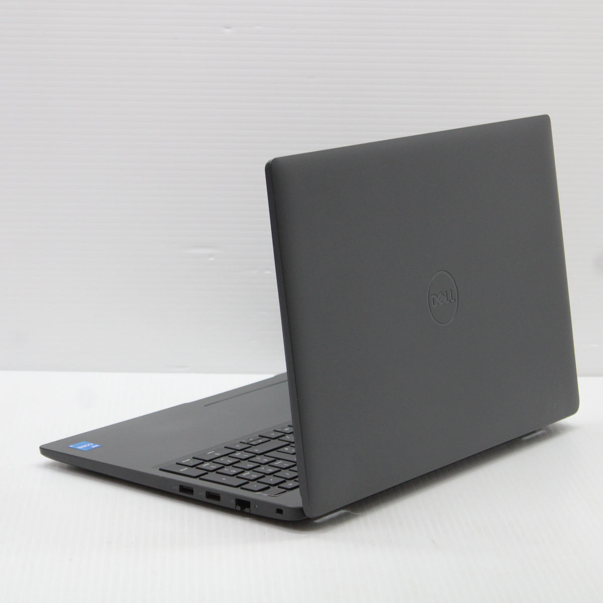 Dell Latitude i5 Laptop 3540 15.6 in 8GB RAM 256GB NVMe Intel 1335U Windows 11