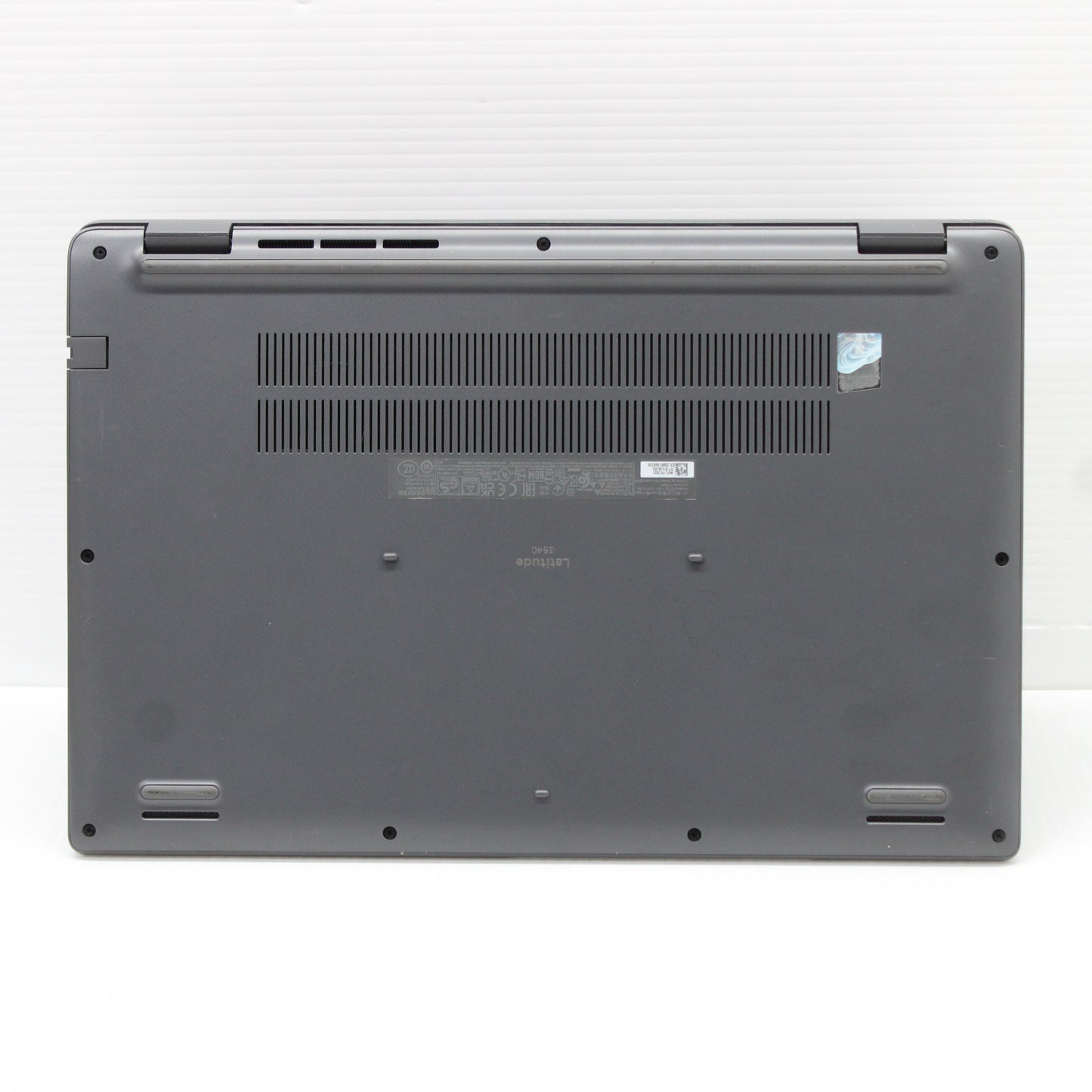 Dell Latitude i5 Laptop 3540 15.6 in 8GB RAM 256GB NVMe Intel 1335U Windows 11