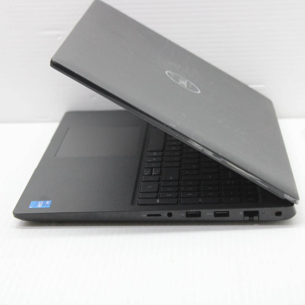 Dell Latitude i5 Laptop 3520 15.6 in 8GB RAM 256GB NVMe Intel 1135G7 Windows 11