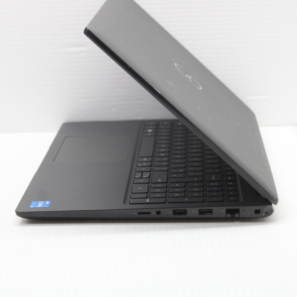 Dell Latitude i5 Laptop 3520 15.6 in 8GB RAM 256GB NVMe Intel 1135G7 Windows 11