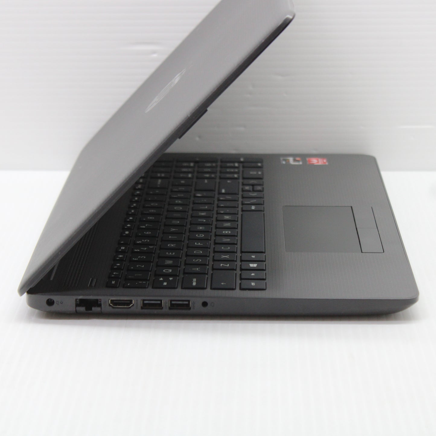 HP NoteBook 255 G7 15.6 inch 8GB RAM 256GB SSD AMD Ryzen 3 2200U Windows 11