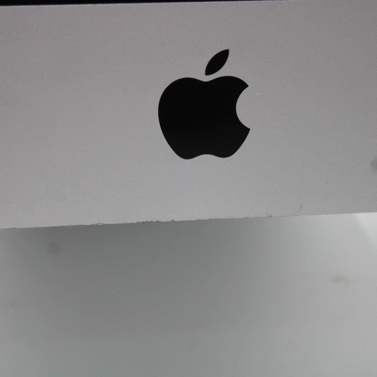 Apple iMac i5 (21.5-inch, 2015) 16GB RAM 256GB SSD Intel 5575R macOS Monterey