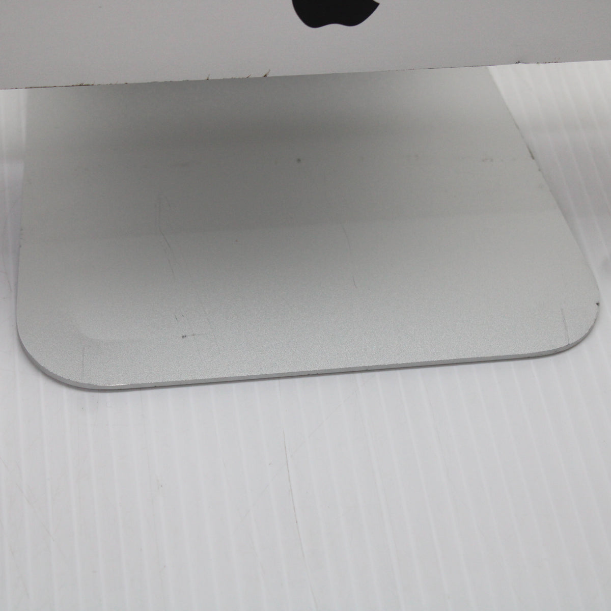 Apple iMac i5 (21.5-inch, 2015) 8GB RAM 256GB SSD Intel 5575R macOS Monterey