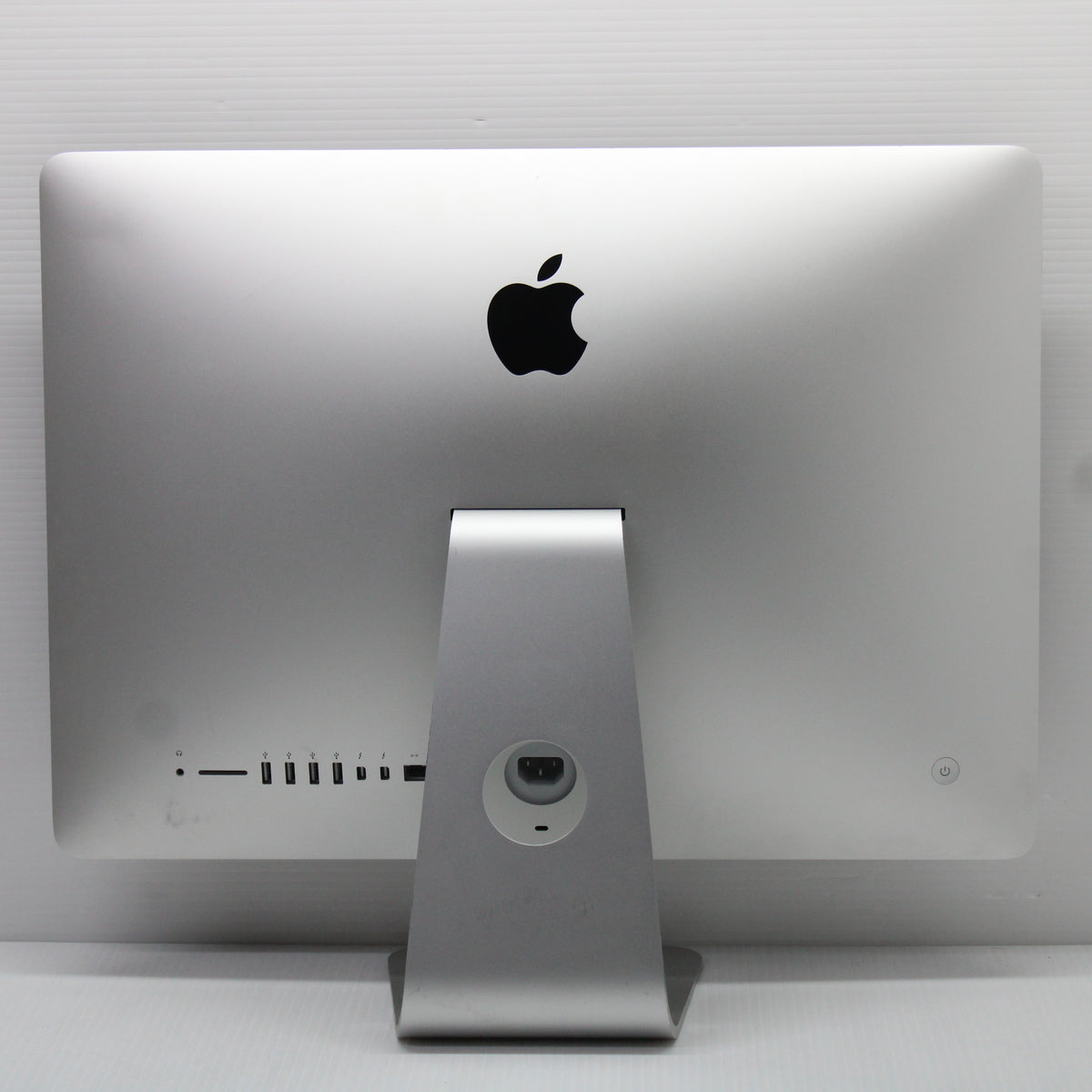 Apple iMac i5 (21.5-inch, 2015) 8GB RAM 256GB SSD Intel 5575R macOS Monterey