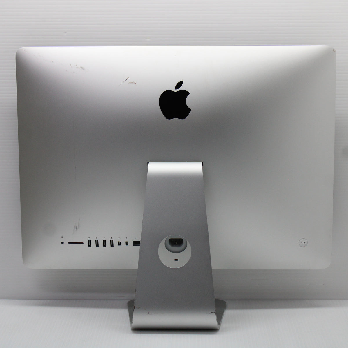 Apple iMac i5 (21.5-inch, 2015) 8GB RAM 256GB SSD Intel 5575R macOS Monterey
