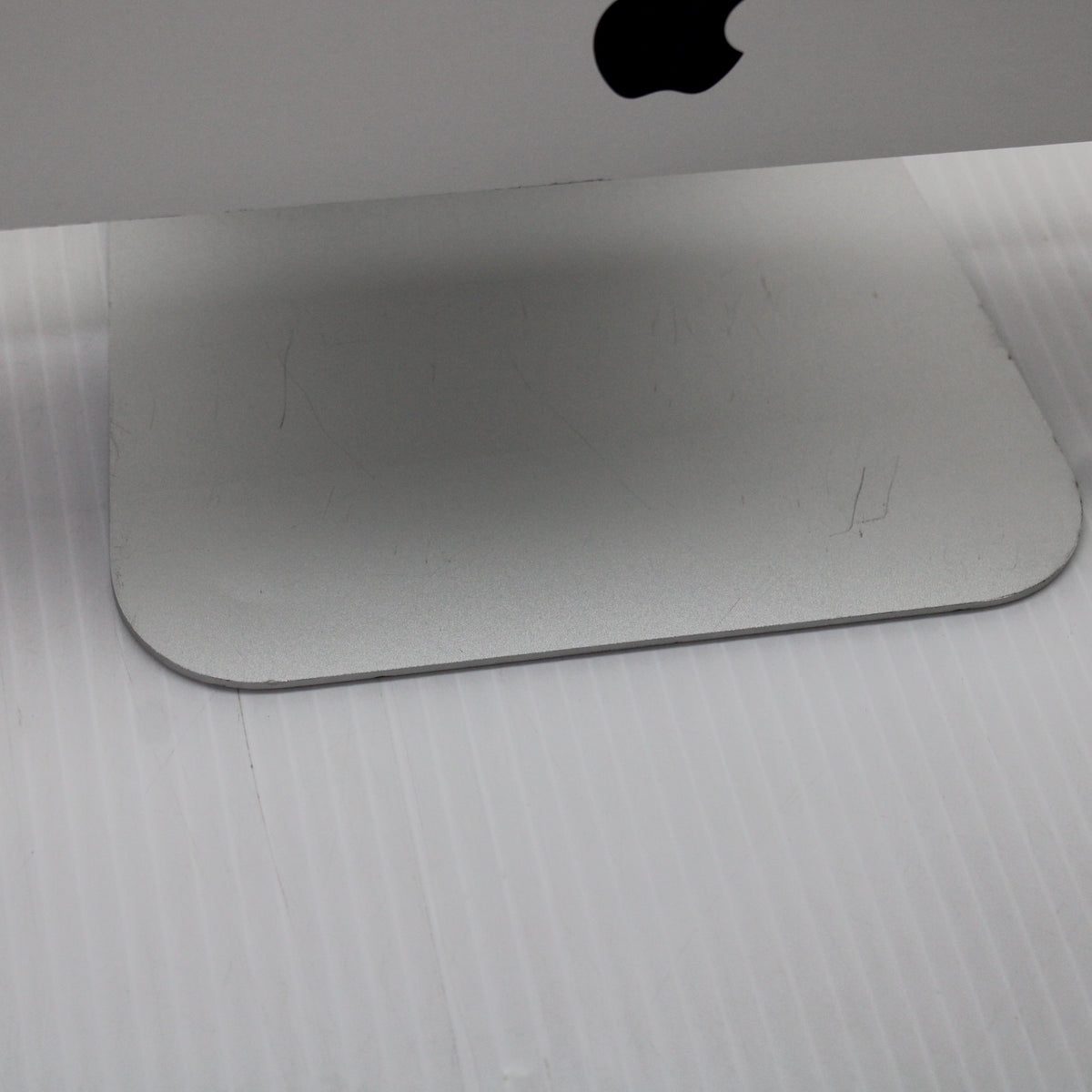 Apple iMac i5 (21.5-inch, 2015) 8GB RAM 256GB SSD Intel 5575R macOS Monterey