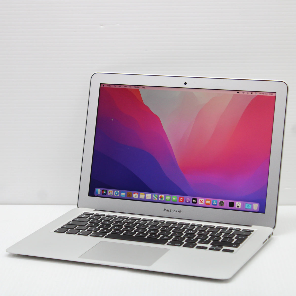Apple MacBook Air i5 (13-in, 2015) 4GB RAM 128GB SSD Intel 5250U macOS Monterey