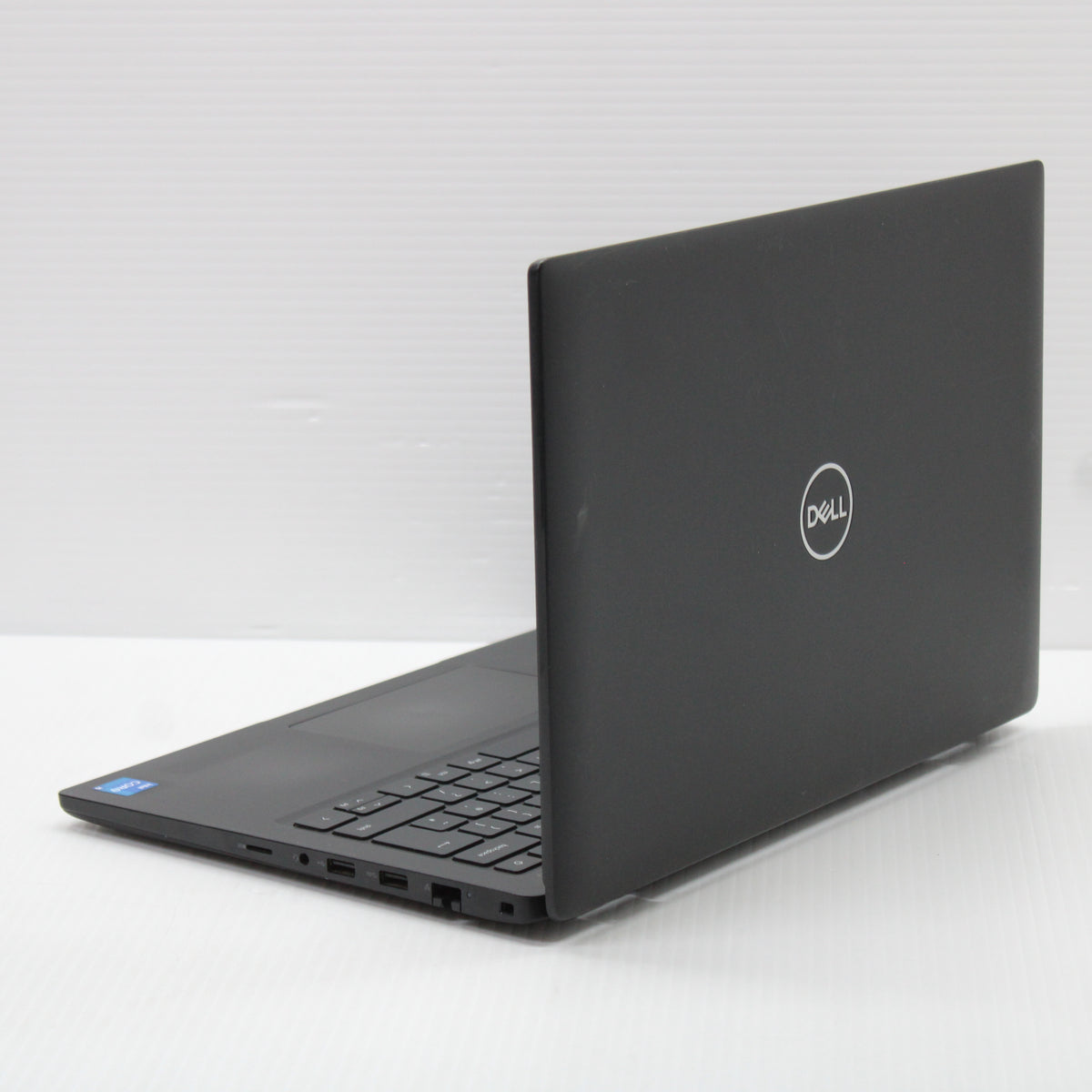Dell Latitude i5 Laptop 3420 14 in 8GB RAM 256GB NVMe Intel 1135G7 Windows 11