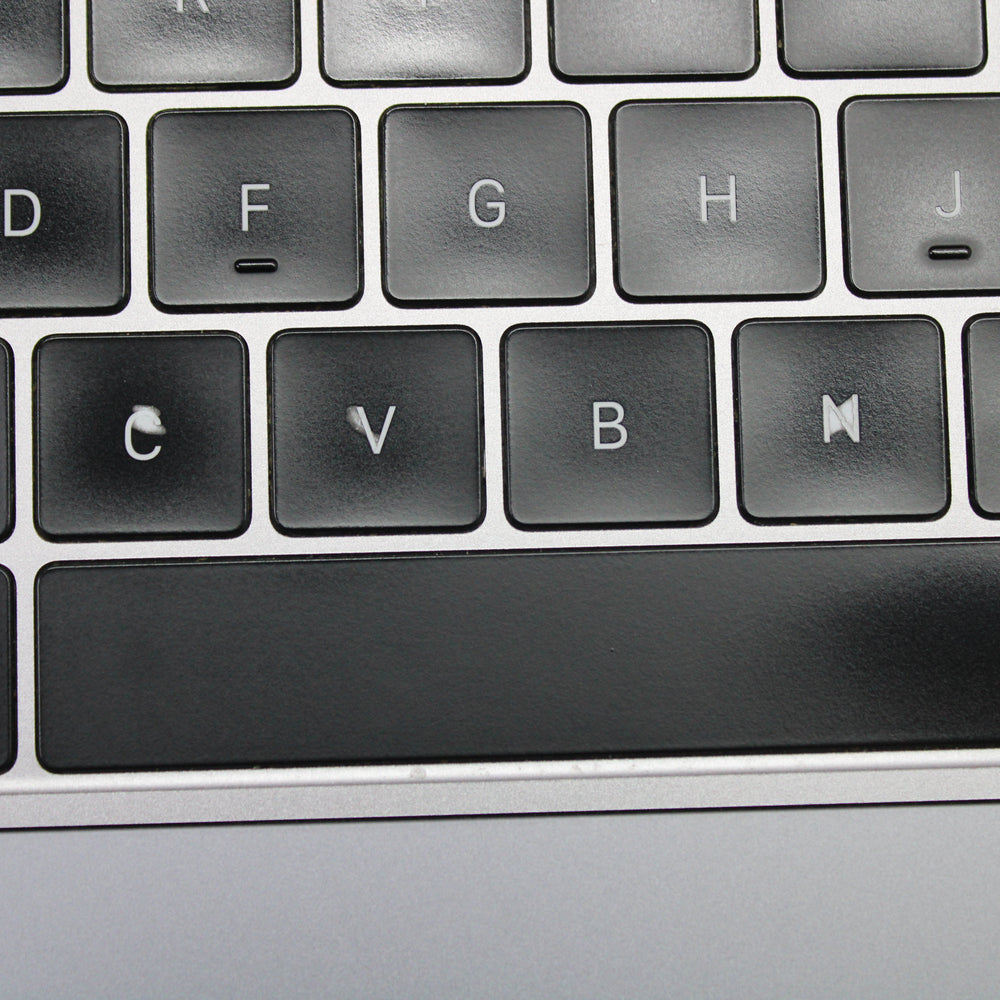 Apple MacBook Pro i7 (13-inch, 2019) 13.3 in 16GB RAM 500GB NVMe macOS Sequoia