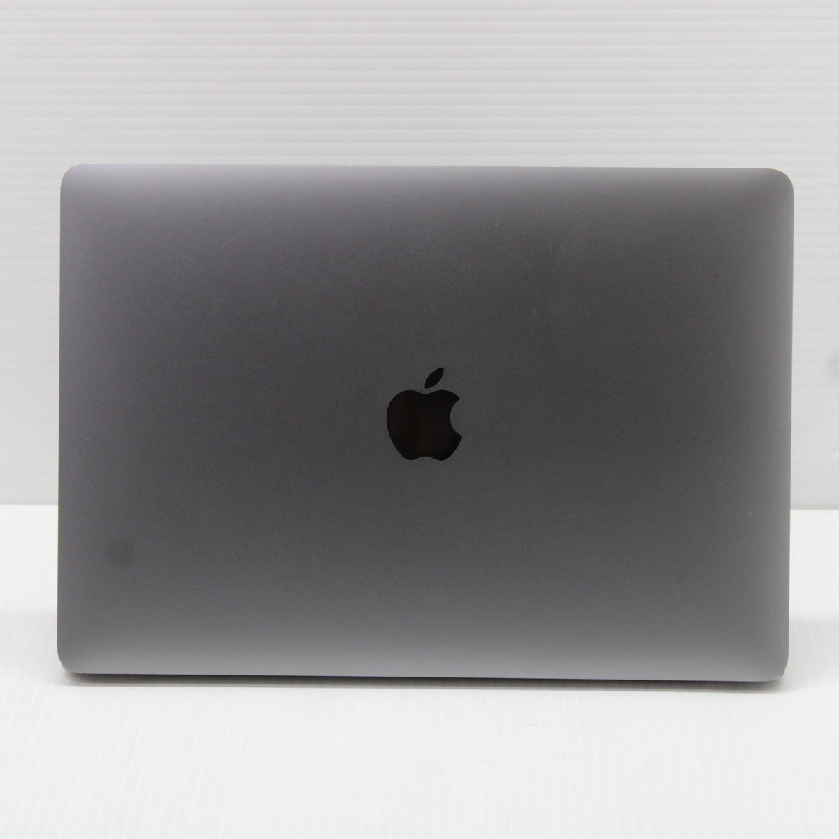 Apple MacBook Pro i7 (13-inch, 2019) 13.3 in 16GB RAM 500GB NVMe macOS Sequoia