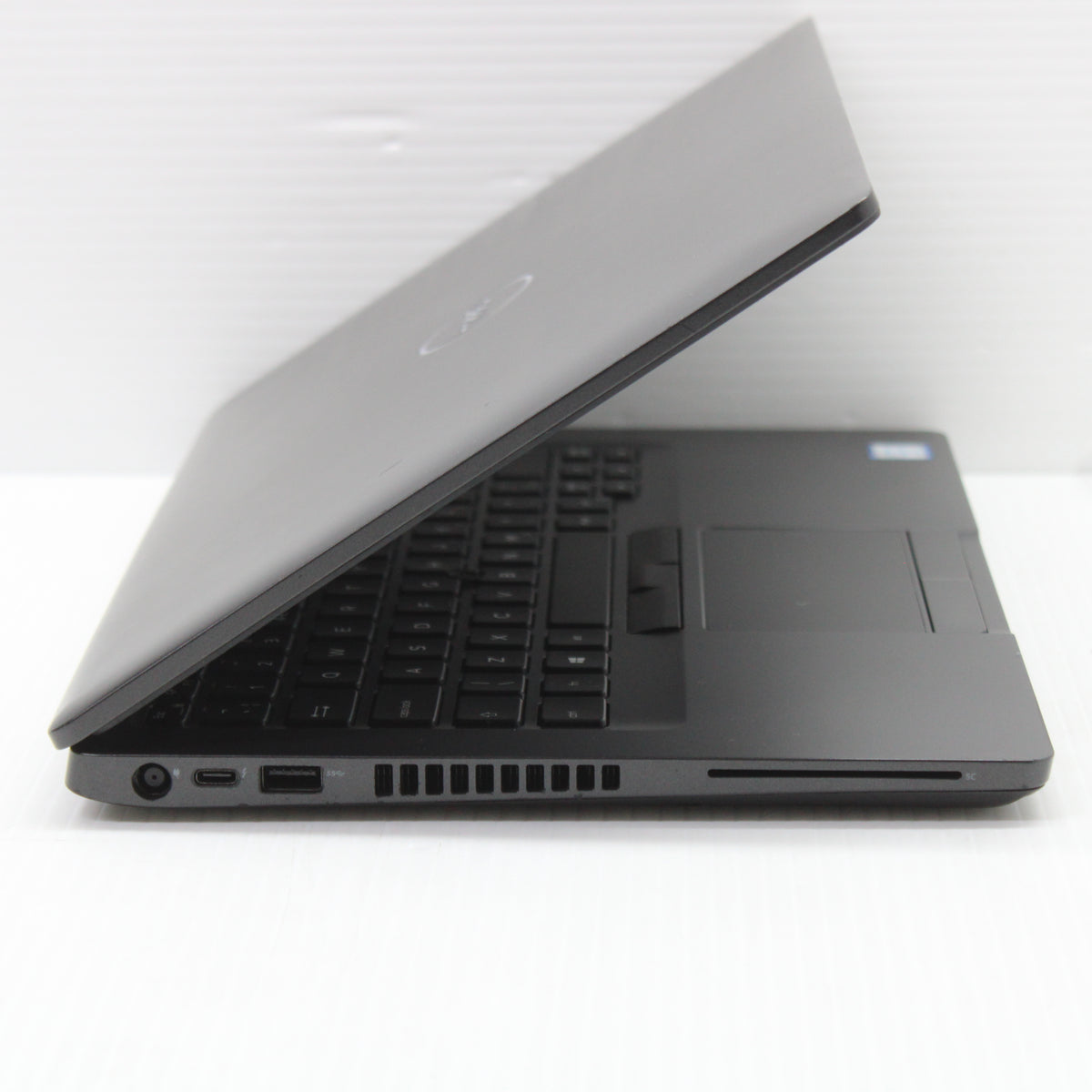 Dell Latitude i7 Laptop 14 inch 5400 16GB RAM 512GB NVMe Intel 8665U Windows 11