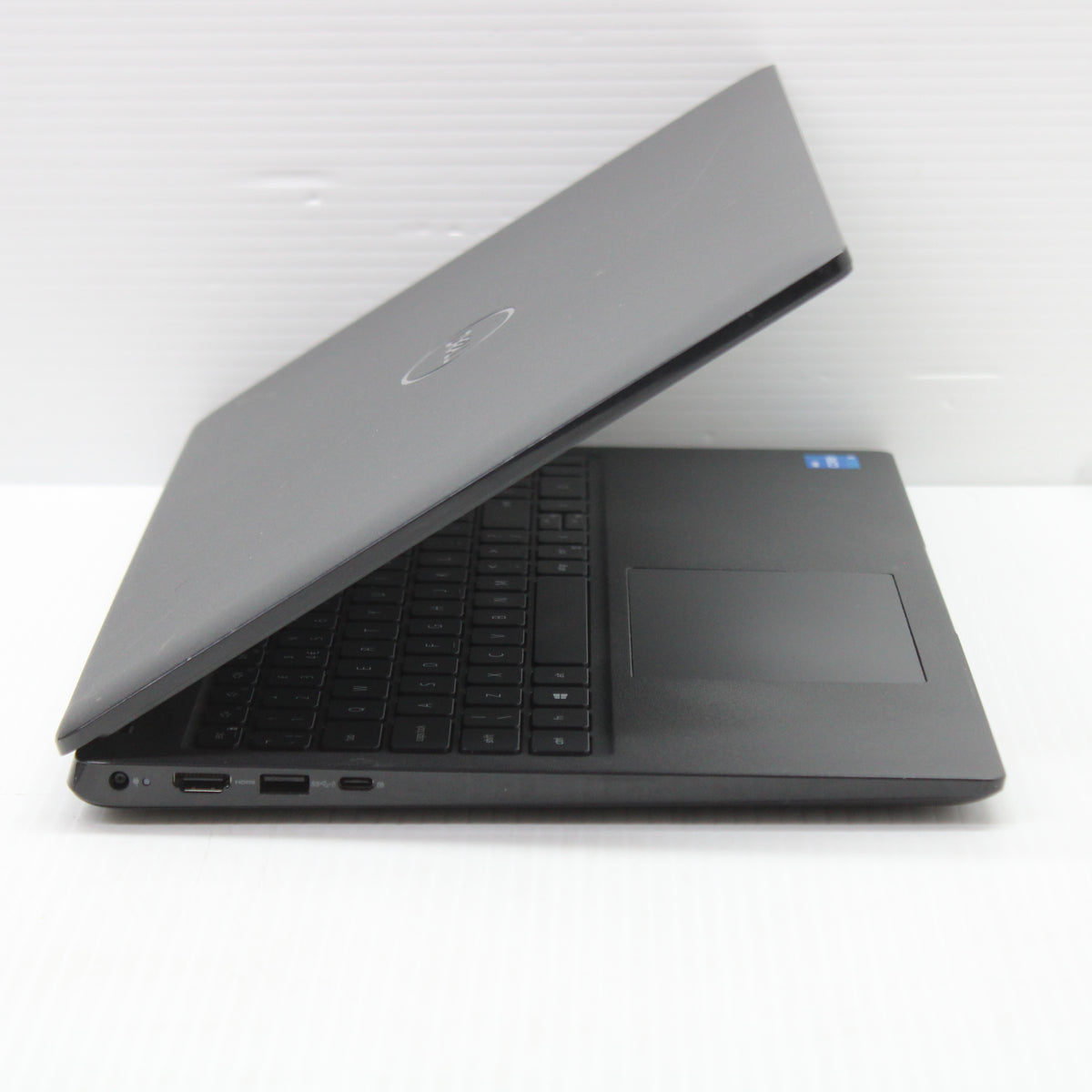 Dell Latitude i5 Laptop 15.6 in 3520 8GB RAM 256GB NVMe Intel 1135G7 Windows 11