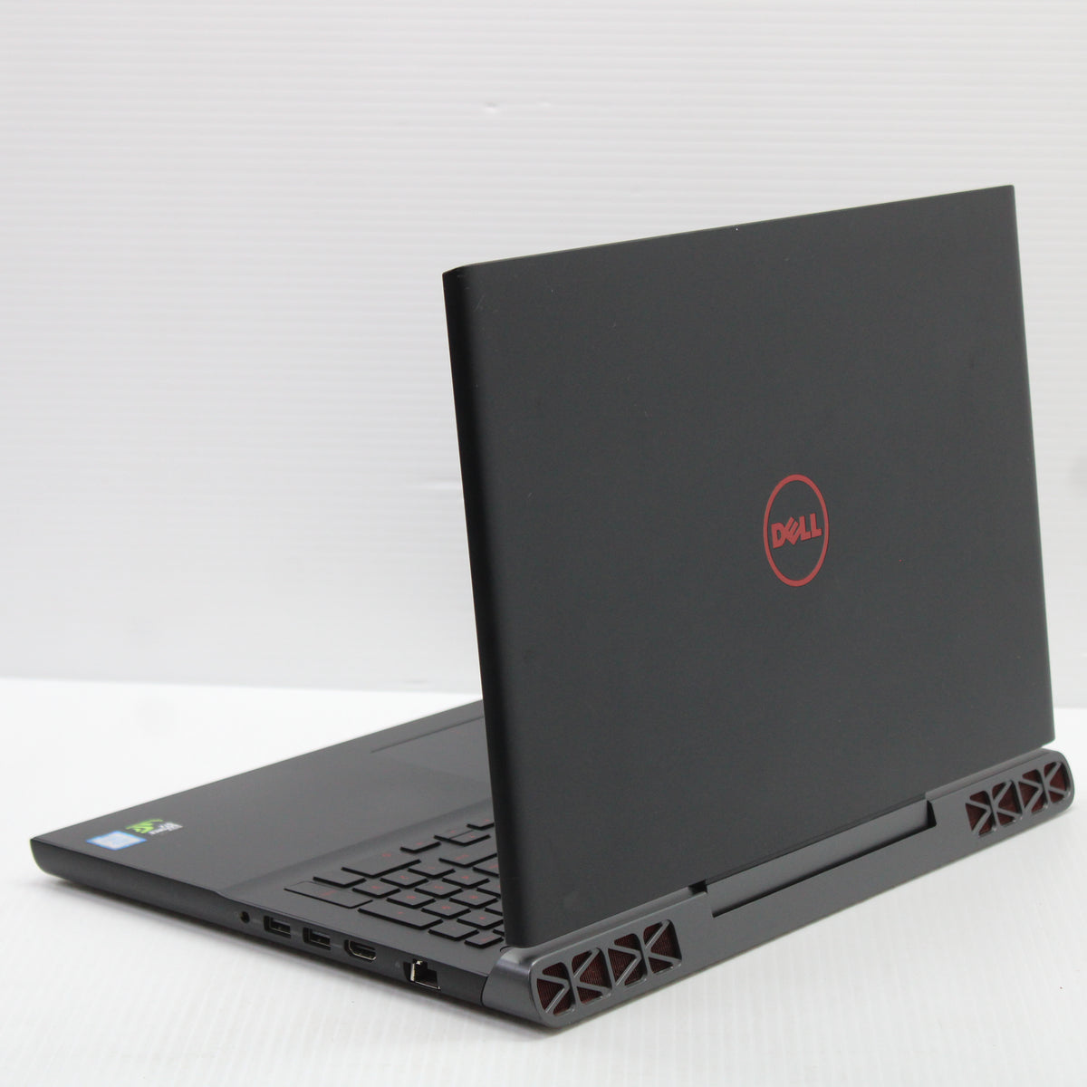 Dell Inspiron i7 Gaming Laptop 15.6 in 32GB RAM 512GB NVMe Intel 7300HQ GTX 1050