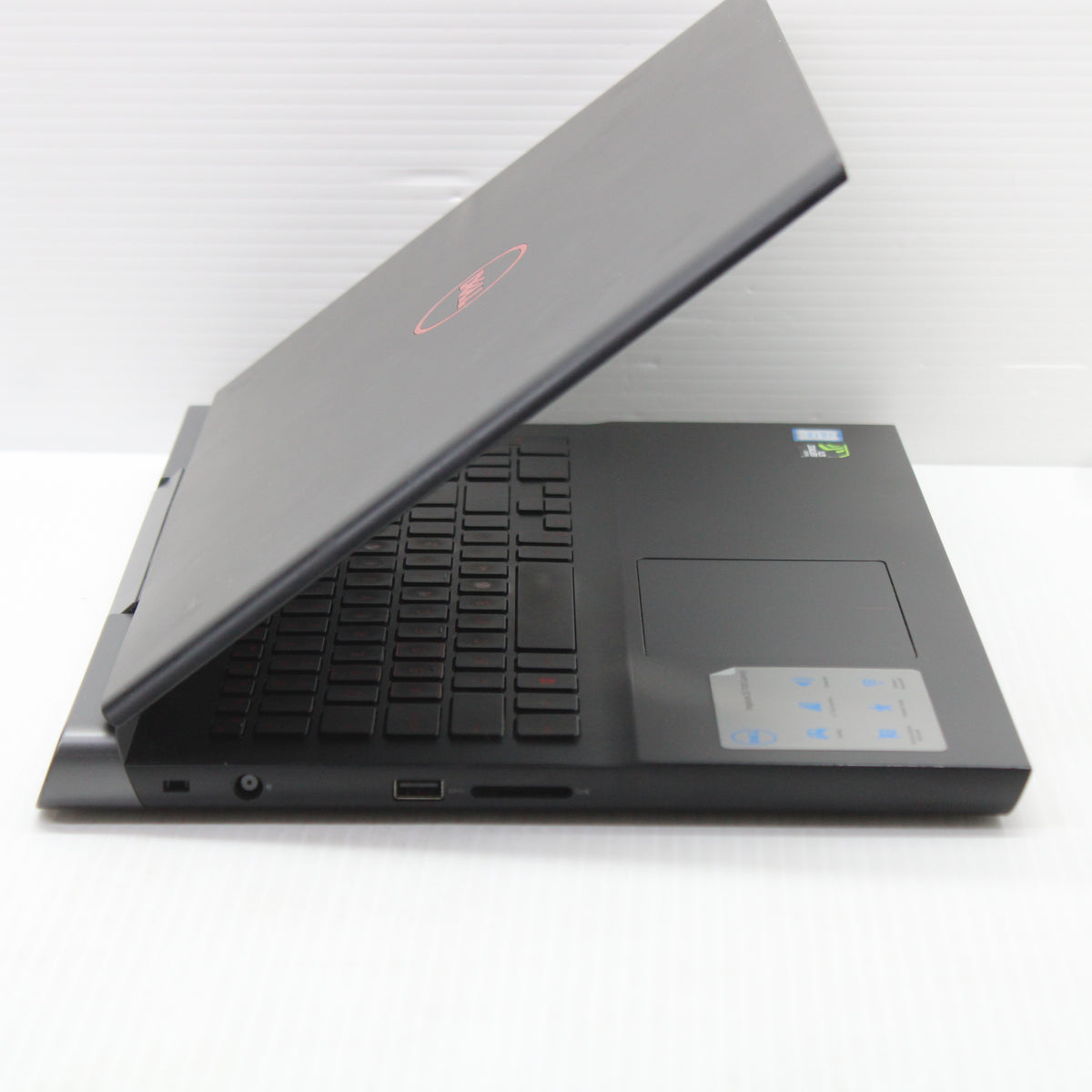 Dell Inspiron i7 Gaming Laptop 15.6 in 32GB RAM 512GB NVMe Intel 7300HQ GTX 1050