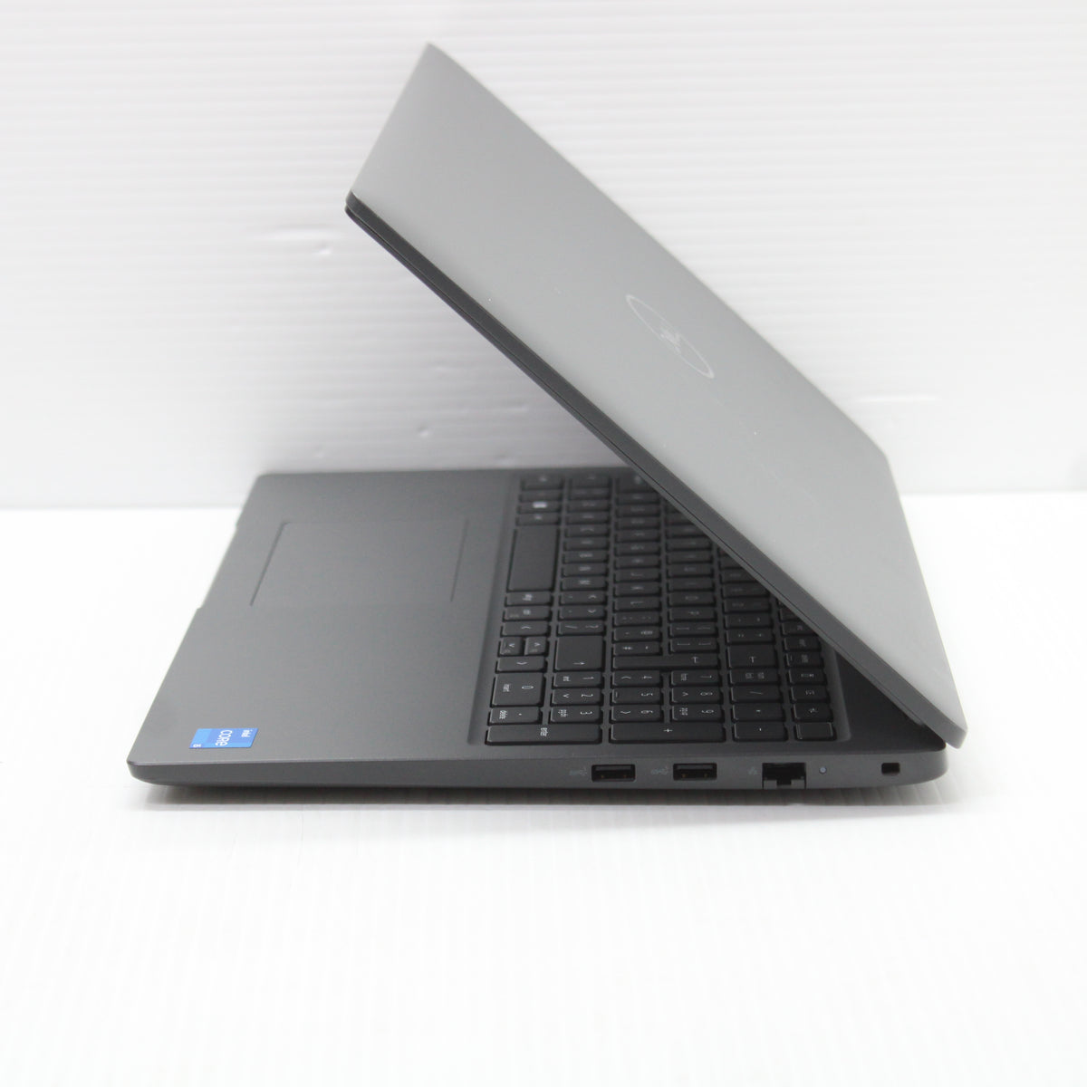 Dell Latitude i5 Laptop 3540 15.6 in 8GB RAM 256GB NVMe Intel 1235U Windows 11