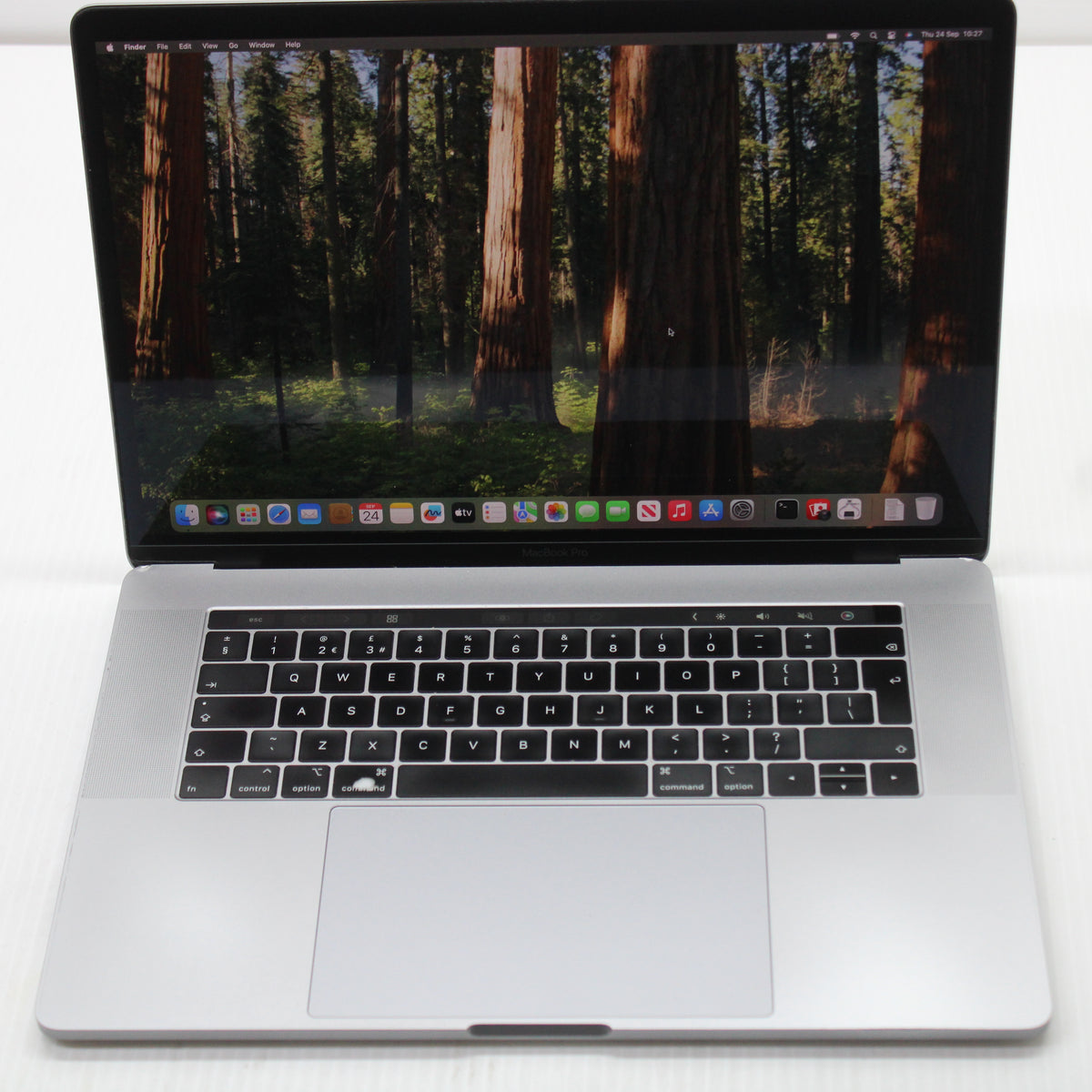Apple MacBook Pro i9 8950HK (15-inch, 2018) 16GB RAM 500GB NVMe macOS Sequoia