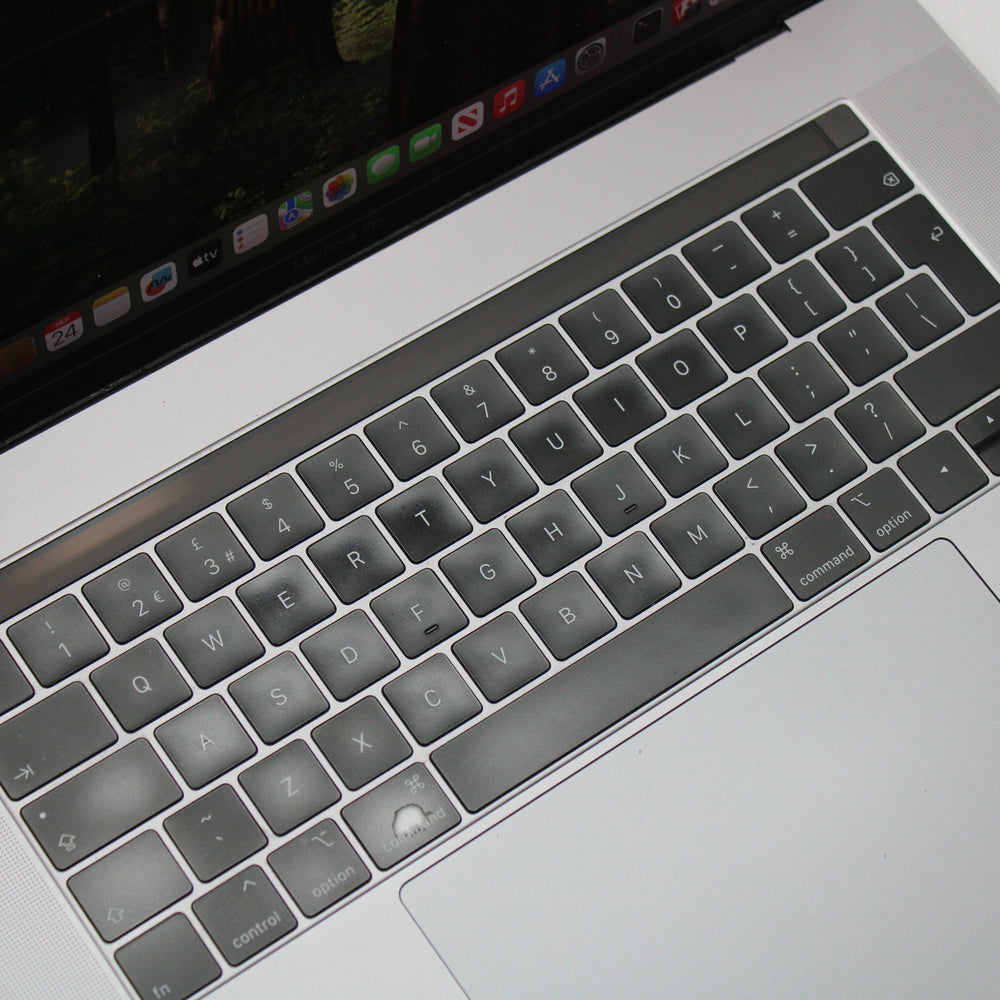 Apple MacBook Pro i9 8950HK (15-inch, 2018) 16GB RAM 500GB NVMe macOS Sequoia