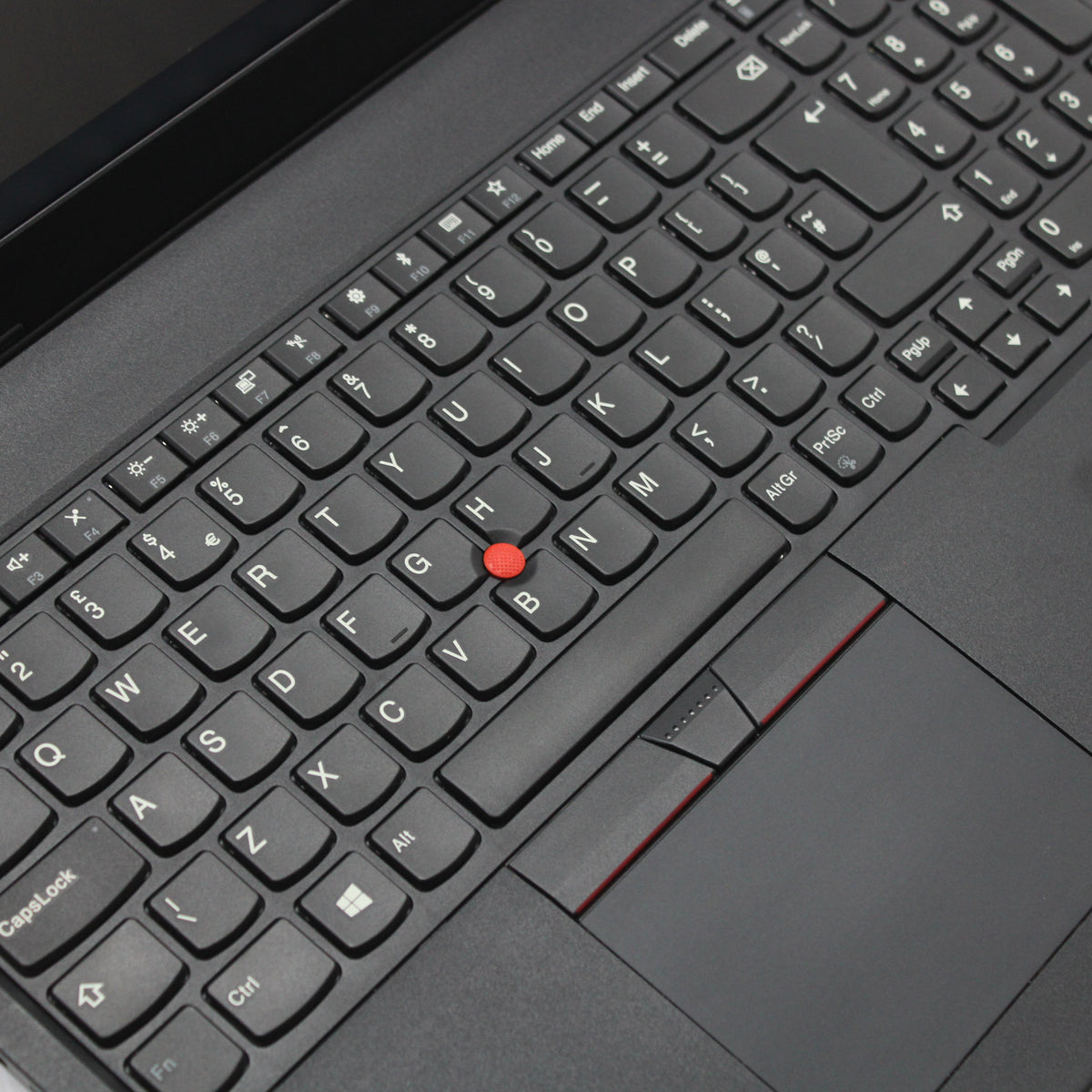 Lenovo ThinkPad i5 Laptop L590 15.6 in 8GB RAM 256GB NVMe Intel 8365U Windows 11