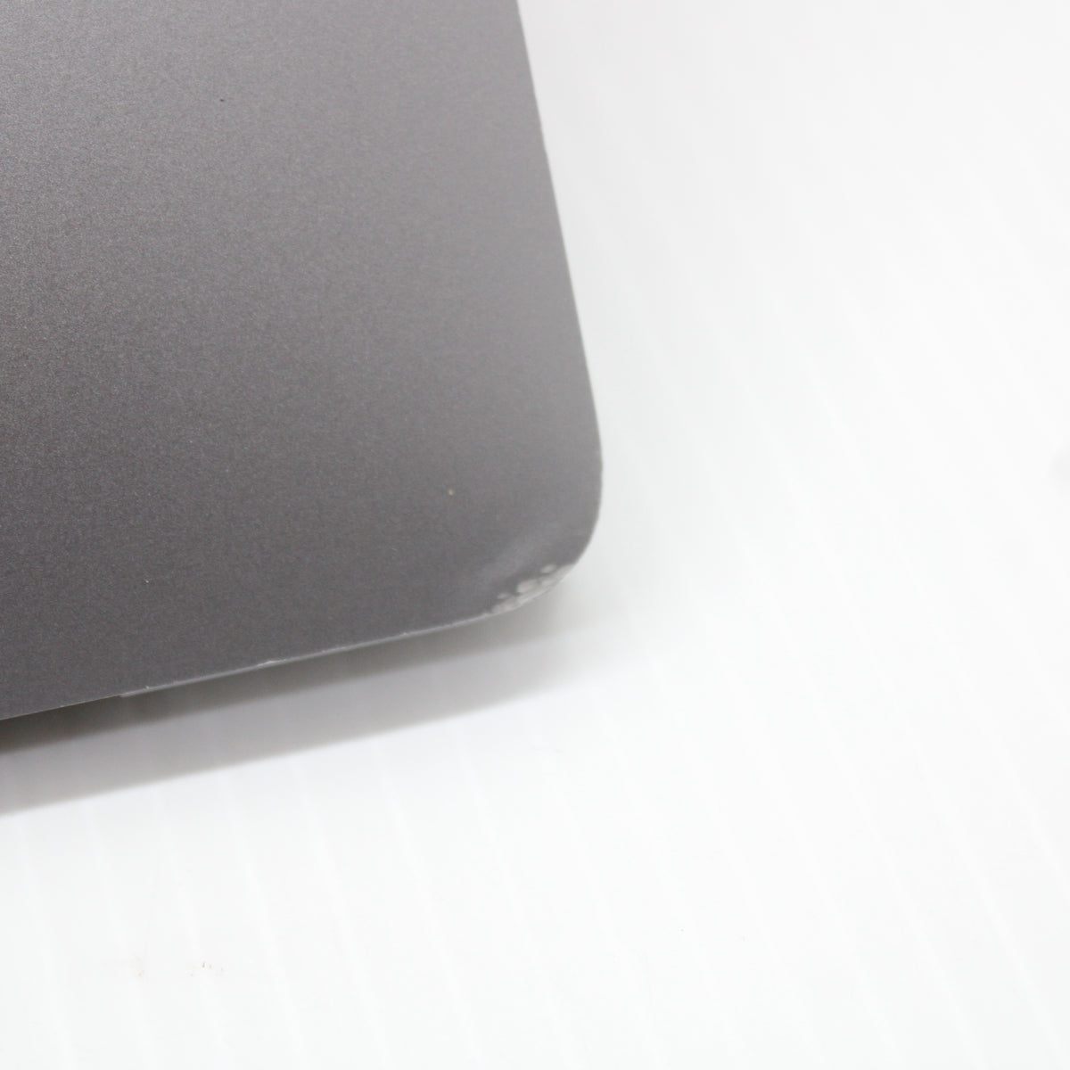 Apple MacBook Pro i7 (16-in, 2019) 16 GB RAM 500GB NVMe Intel 9750H macOS Tahoe