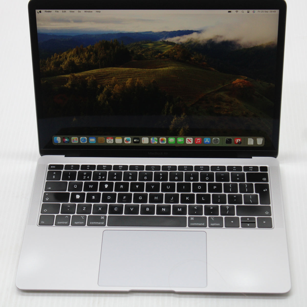 Apple MacBook Air i5 (Retina, 13-inch, 2019) 16GB RAM Intel 8210Y macOS Sonoma