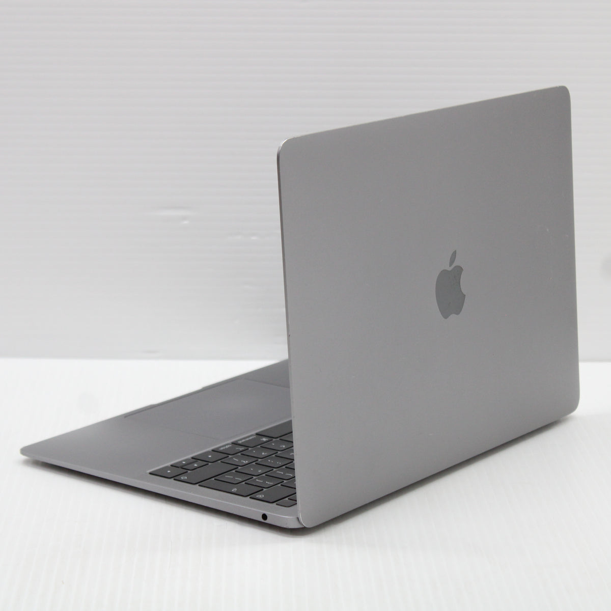 Apple MacBook Air i5 (13-in, 2019) 16GB RAM 500GB NVMeIntel 8210Y macOS Sonoma