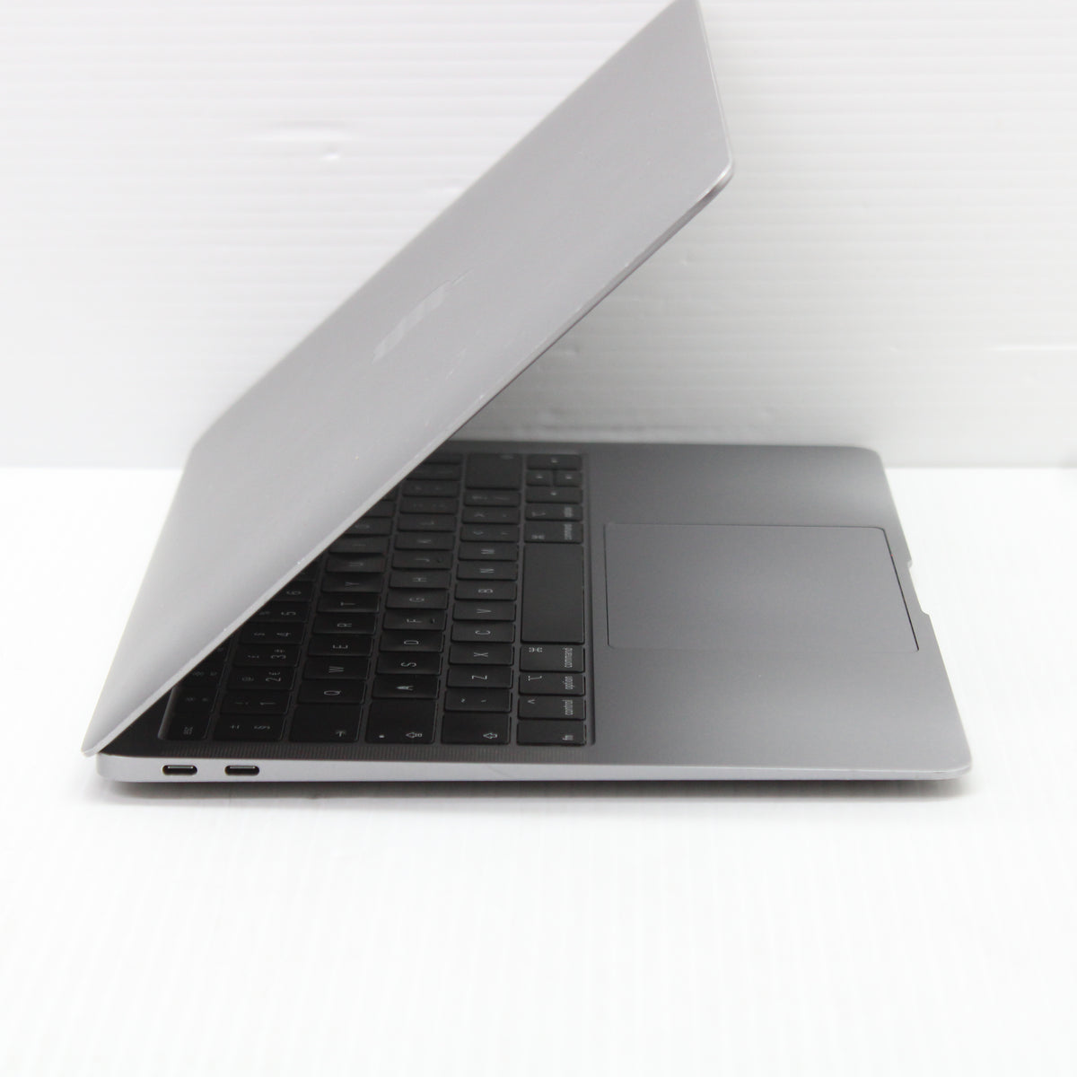 Apple MacBook Air i5 (13-in, 2019) 16GB RAM 500GB NVMeIntel 8210Y macOS Sonoma