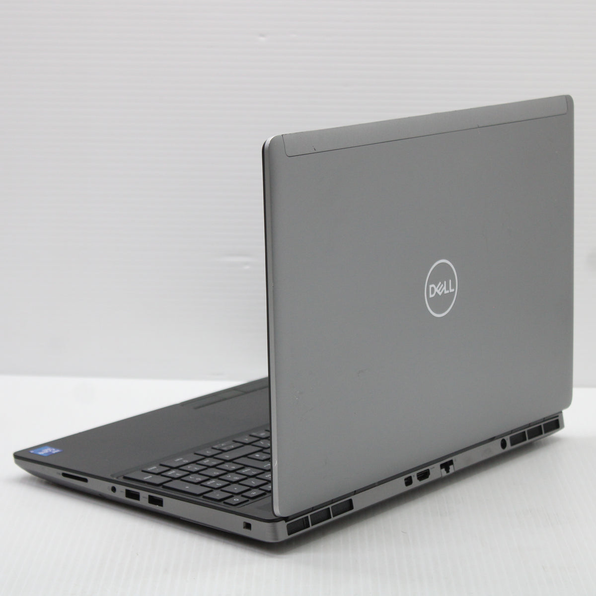 Dell Precision i7 Laptop 7560 15.6 in 16GB RAM 512GB NVMe Intel 11850H RTX A2000