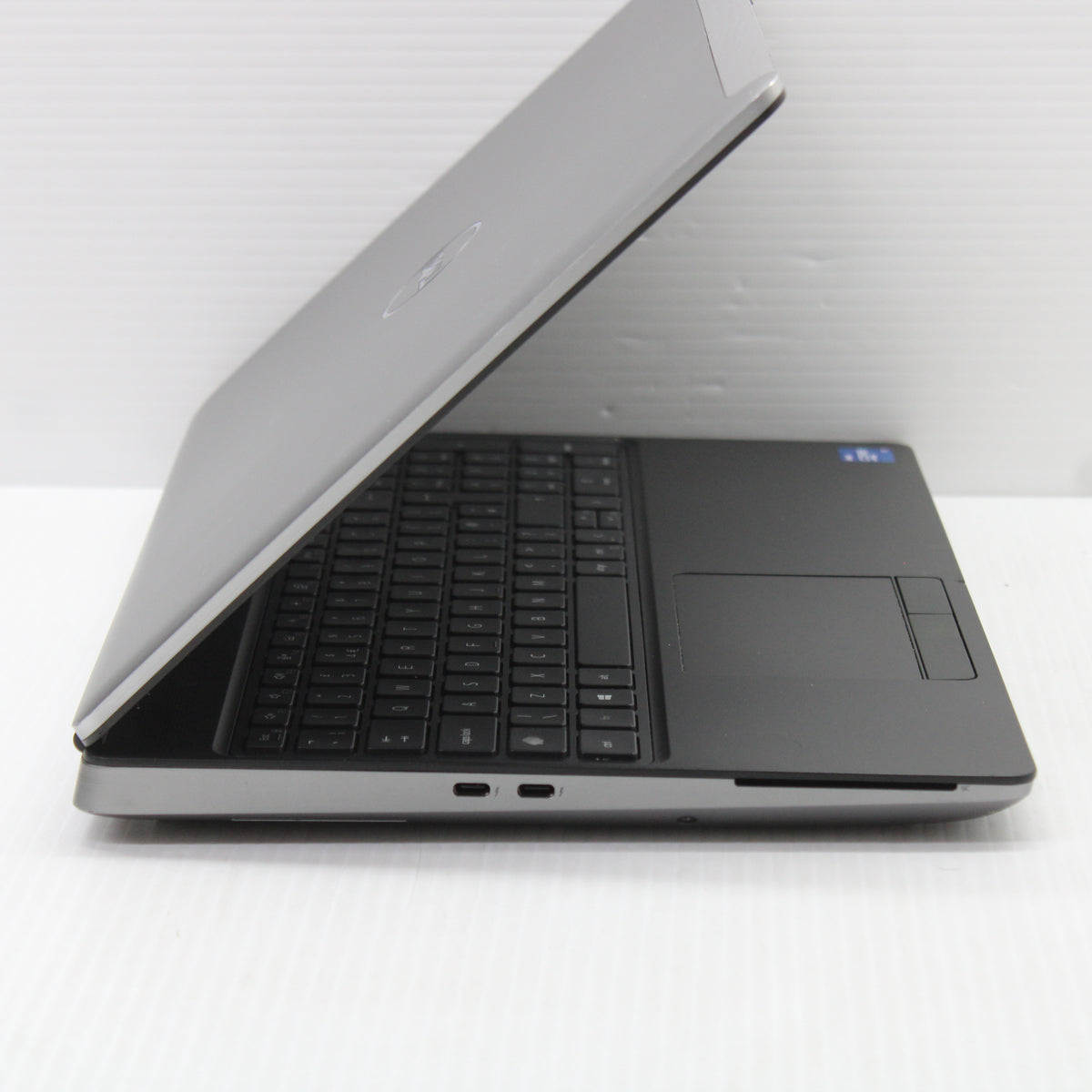 Dell Precision i7 Laptop 7560 15.6 in 16GB RAM 512GB NVMe Intel 11850H RTX A2000