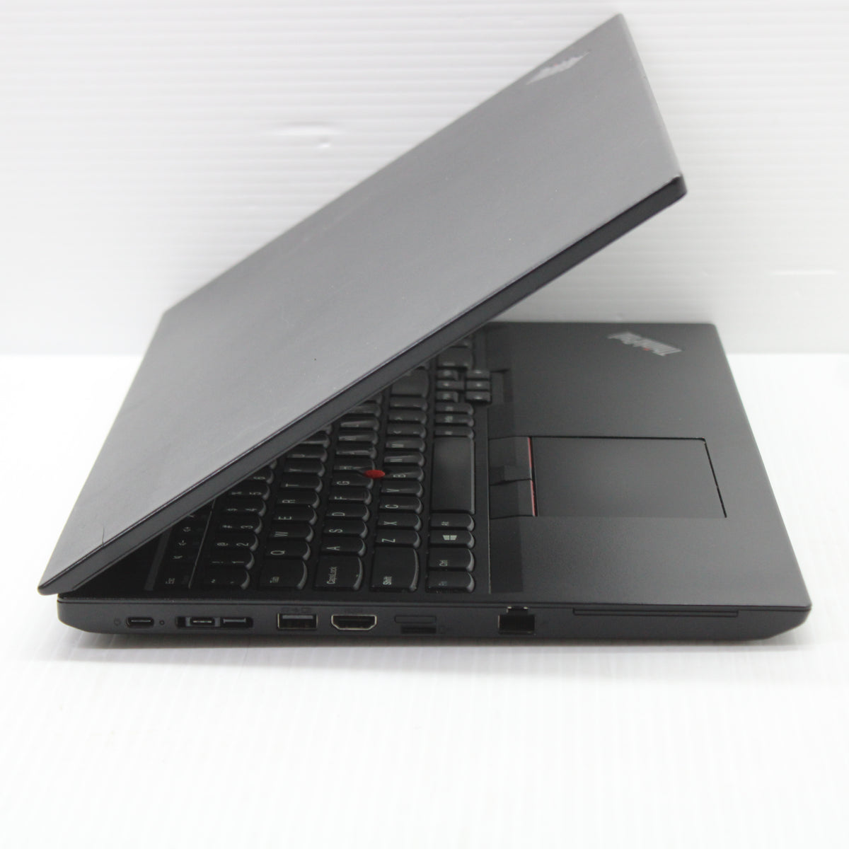 Lenovo ThinkPad i5 Laptop L590 15.6 in 8GB RAM 256GB NVMe Intel 8365U Windows 11