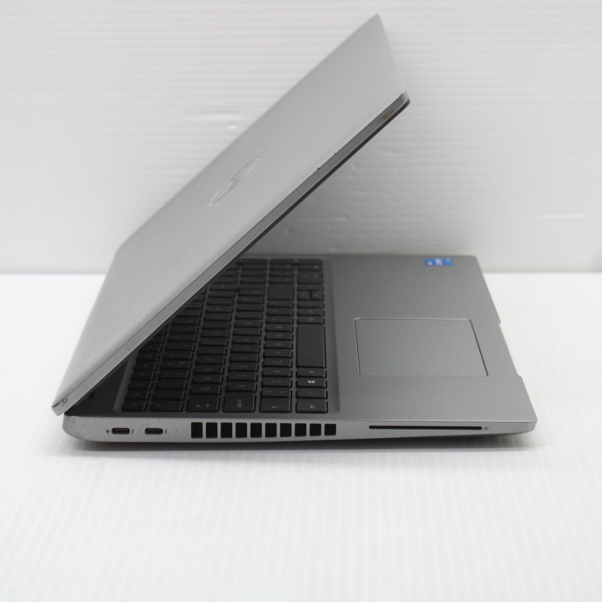 Dell Precision i5 Laptop 3560 15.6 in 8GB RAM 256GB NVMe Intel 1135G7 Windows 11