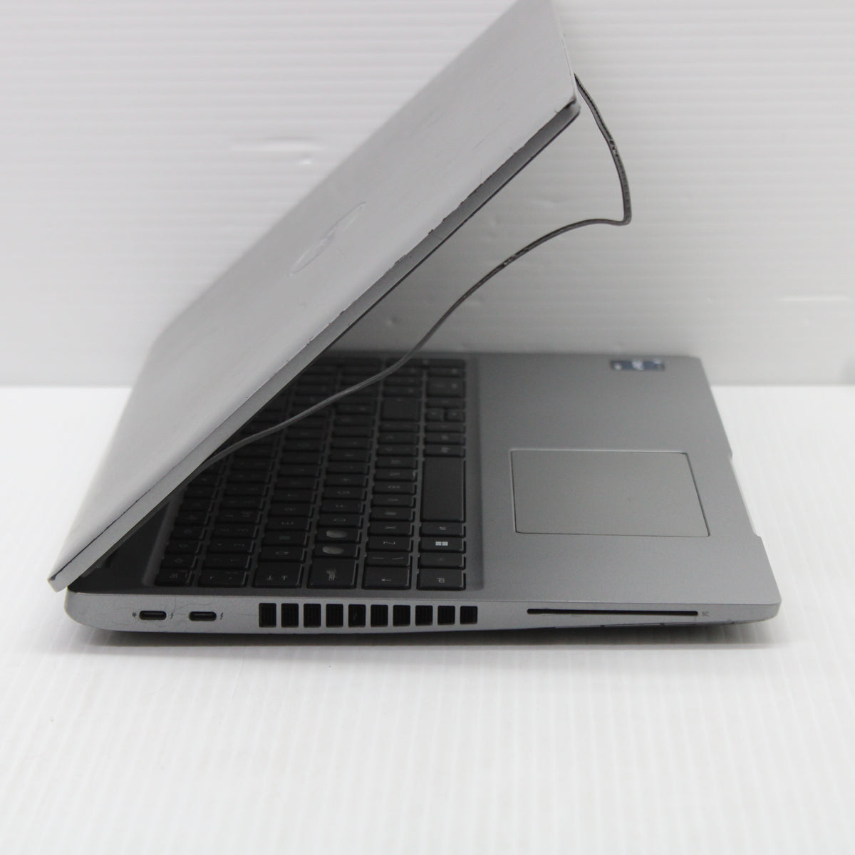 Dell Precision i5 Laptop 3570 15.6 in 8GB RAM 256GB NVMe Intel 1235U Windows 11