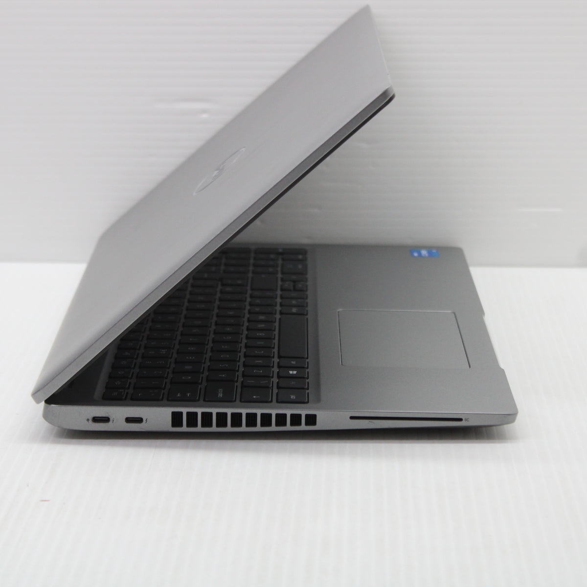 Dell Precision i5 Laptop 3560 15.6 in 8GB RAM 256GB NVMe Intel 1135G7 Windows 11