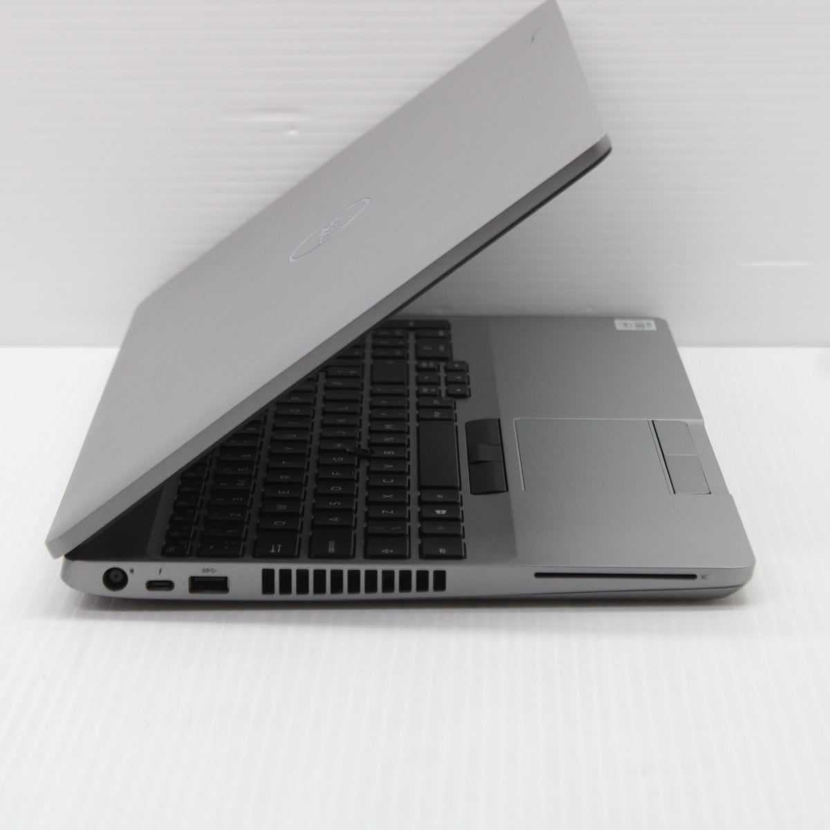 Dell Precision i7 Laptop 3550 15 in 16GB RAM 512GB NVMe Intel 10510U Windows 11