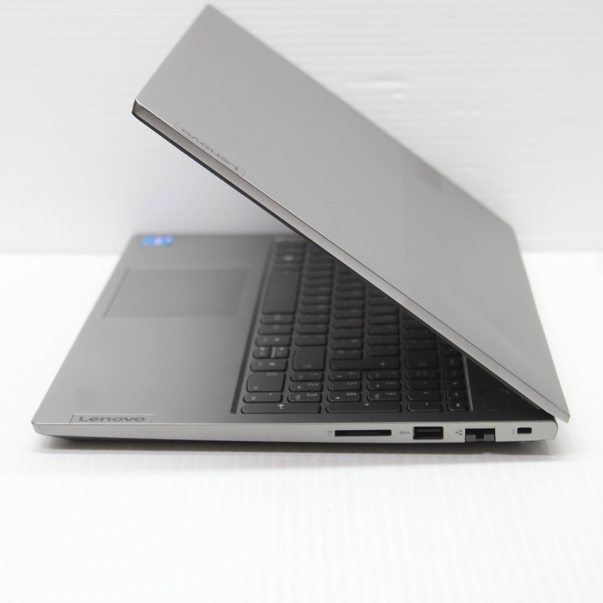 Lenovo ThinkBook i5 Laptop 15.6 in 8GB RAM 256GB NVMe Intel 1135G7 Windows 11