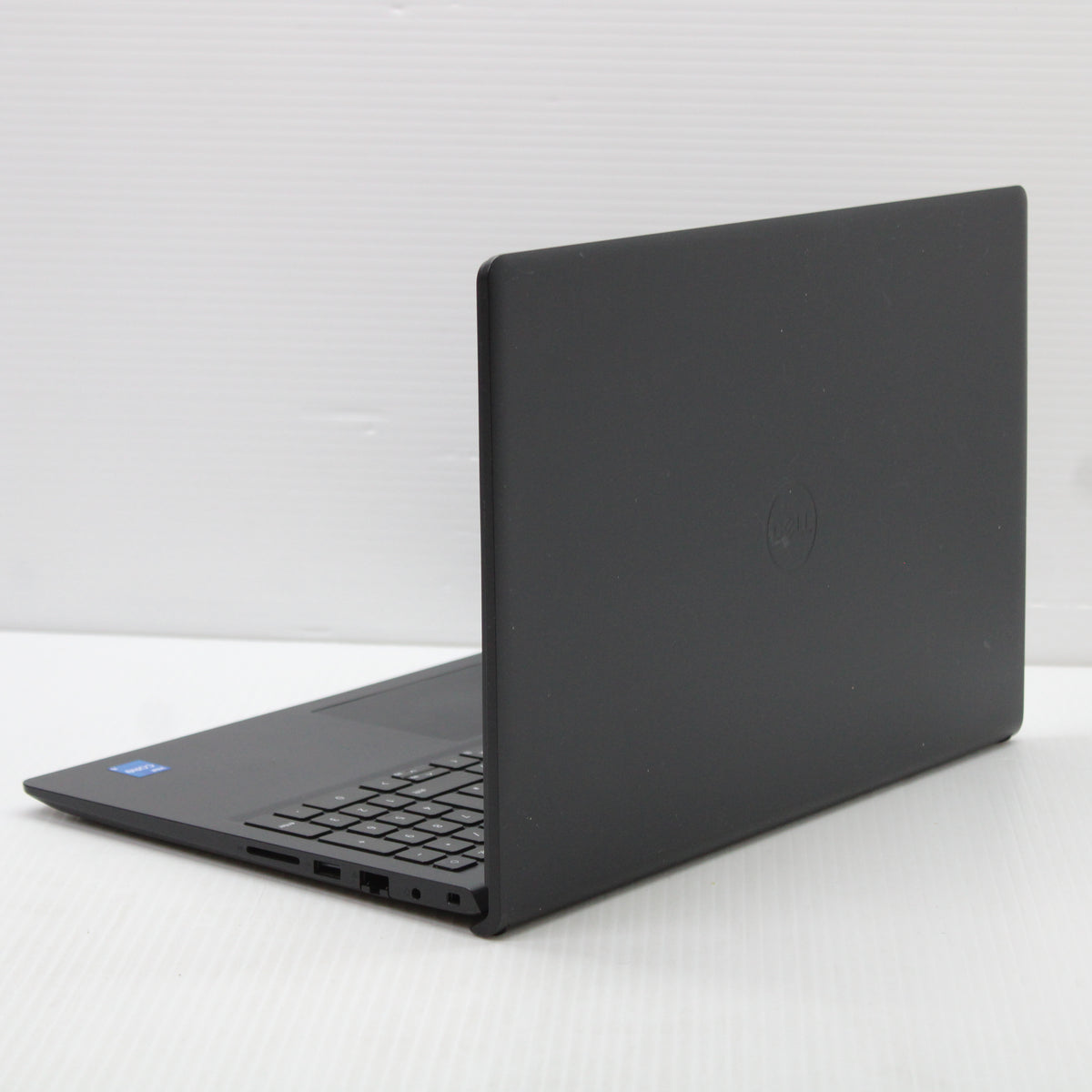Dell Vostro i5 Laptop 3510 15 in 8GB RAM 512GB NVMe SSD Intel 1135G7 Windows 11